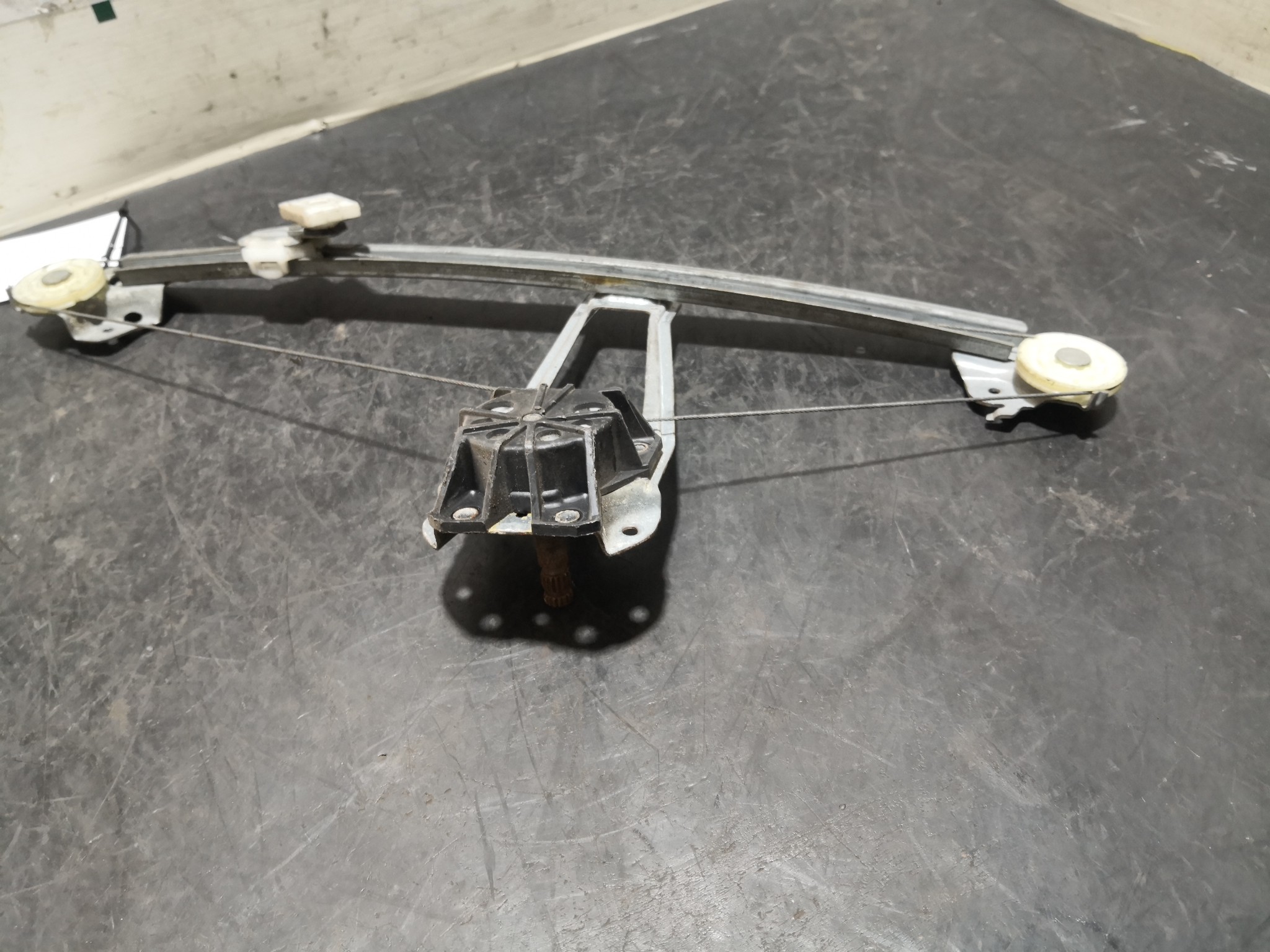 Elevador Trás Dto MERCEDES-BENZ C-CLASS (W202) | 93 - 00 Imagem-2