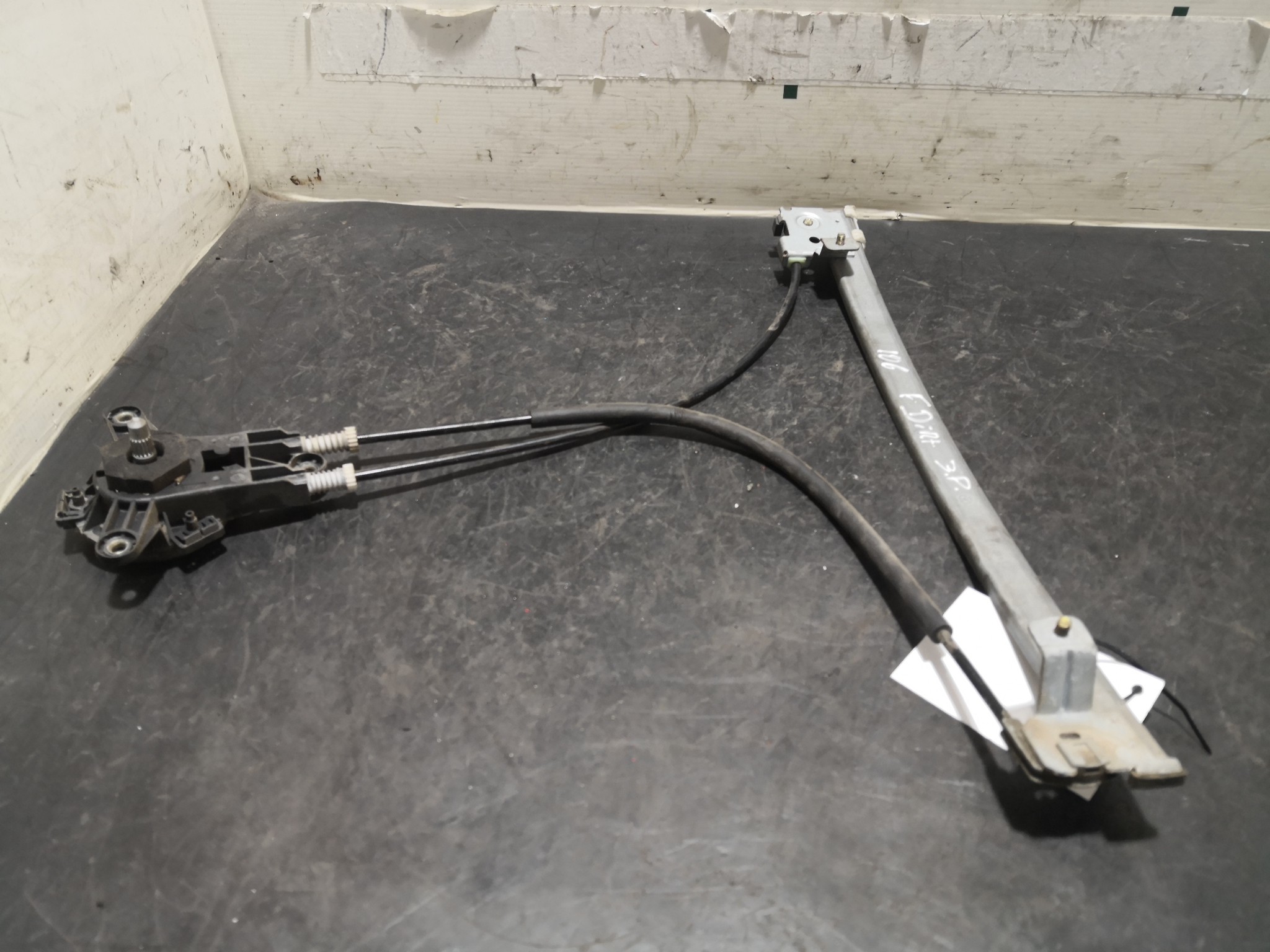 Elevador Frente Dto PEUGEOT 106 II (1A_, 1C_) | 96 - 05 Imagem-1