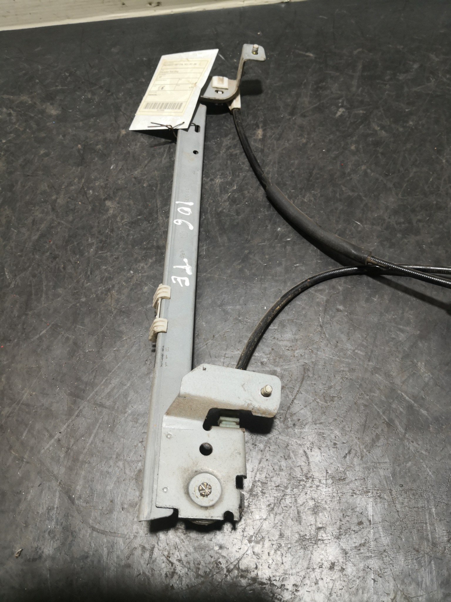 Elevador Trás Esq PEUGEOT 106 I (1A, 1C) | 91 - 96 Imagem-1