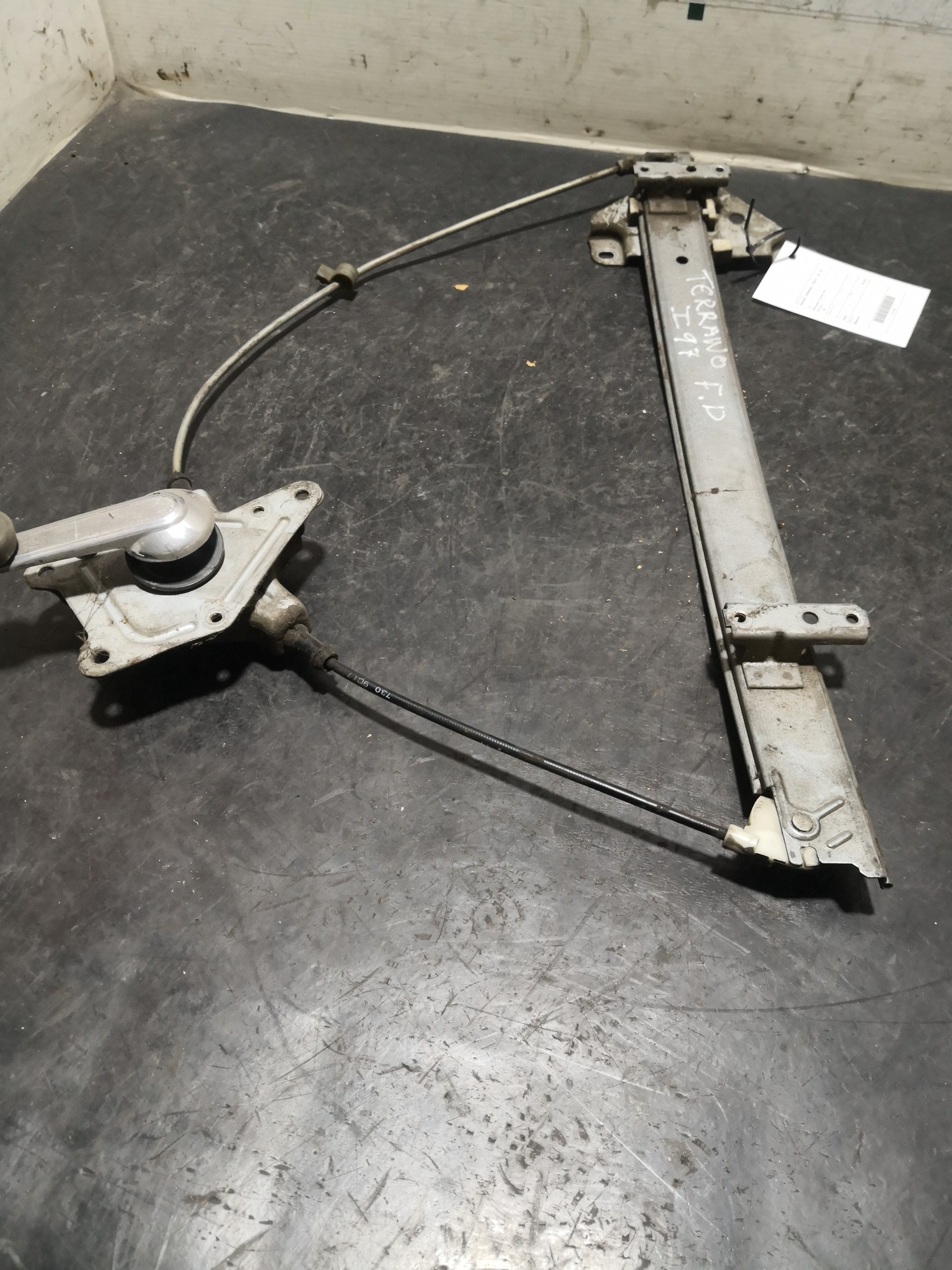 Elevador Frente Dto NISSAN TERRANO I (WD21) | 86 - 96 Imagem-1