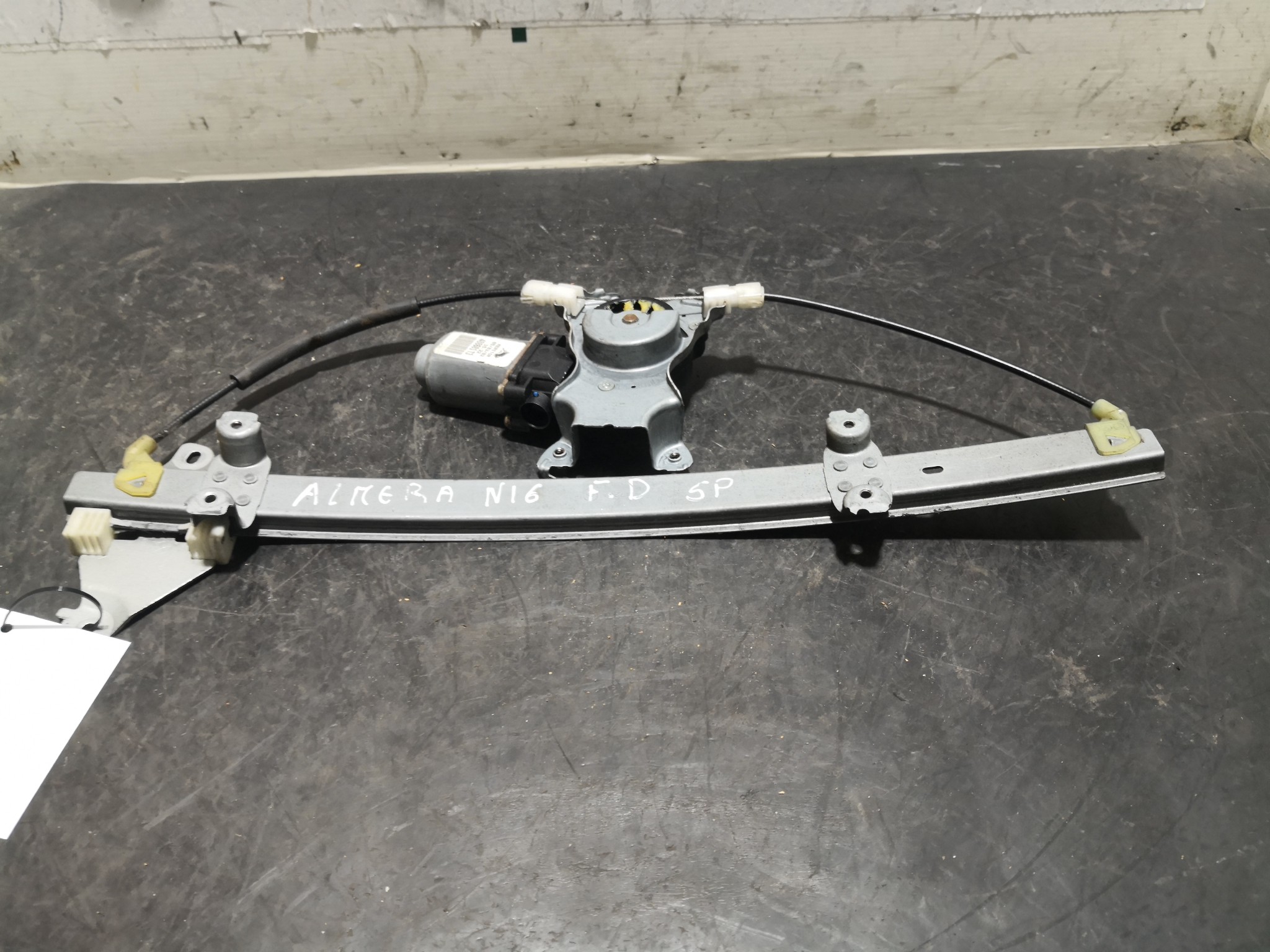 Elevador Frente Dto Electrico NISSAN - ID S_31724