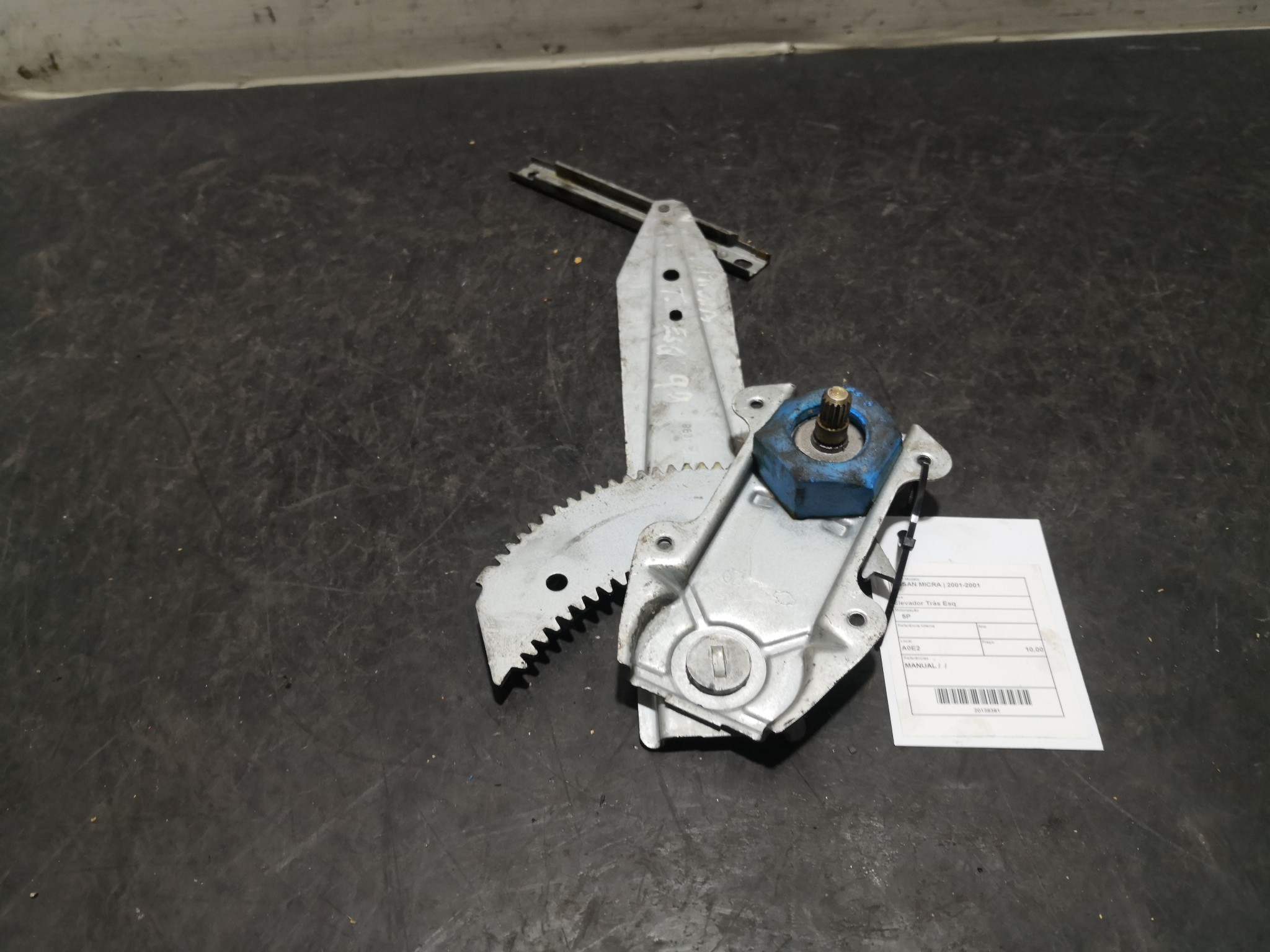 Elevador Trás Esq NISSAN MICRA | 2001-2001 Imagem-2