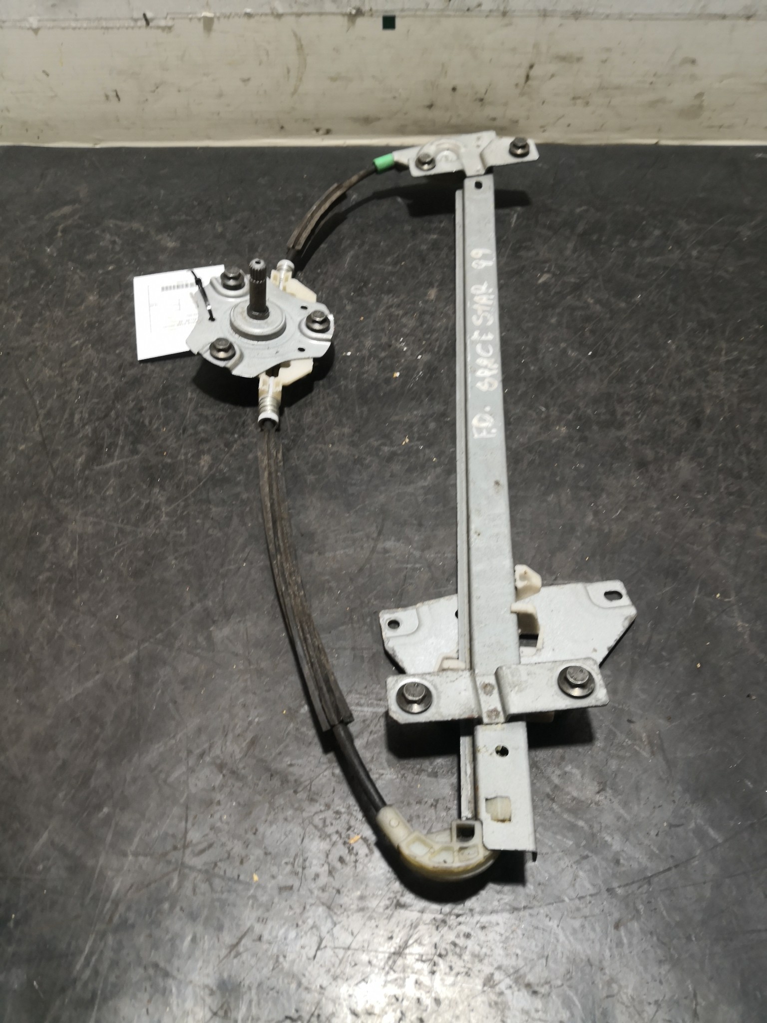 Elevador Frente Dto MITSUBISHI SPACE STAR Veículo multiuso (DG_A) | 98 - 04 Imagem-1