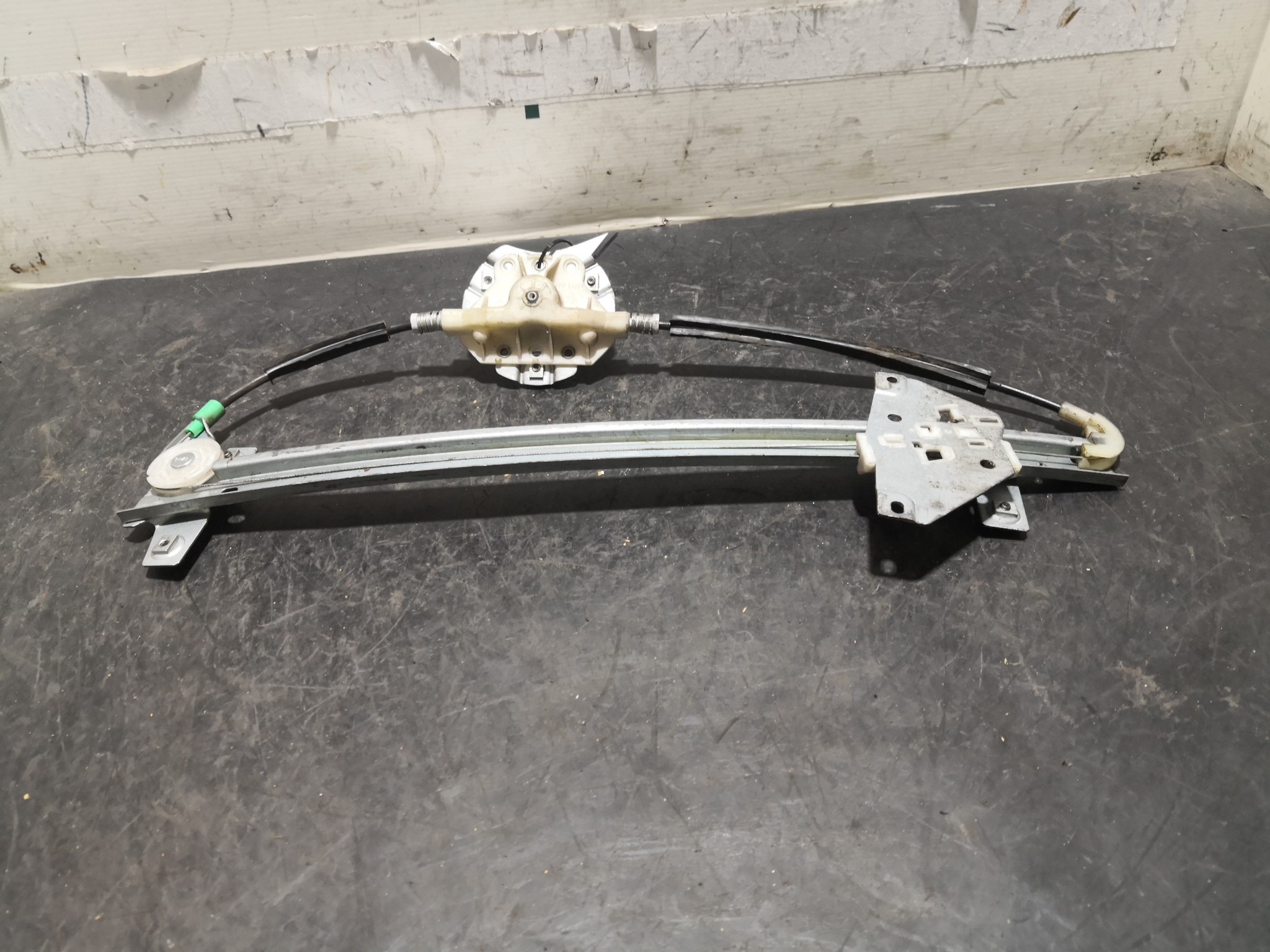 Elevador Frente Dto MITSUBISHI SPACE STAR Veículo multiuso (DG_A) | 98 - 04 Imagem-2