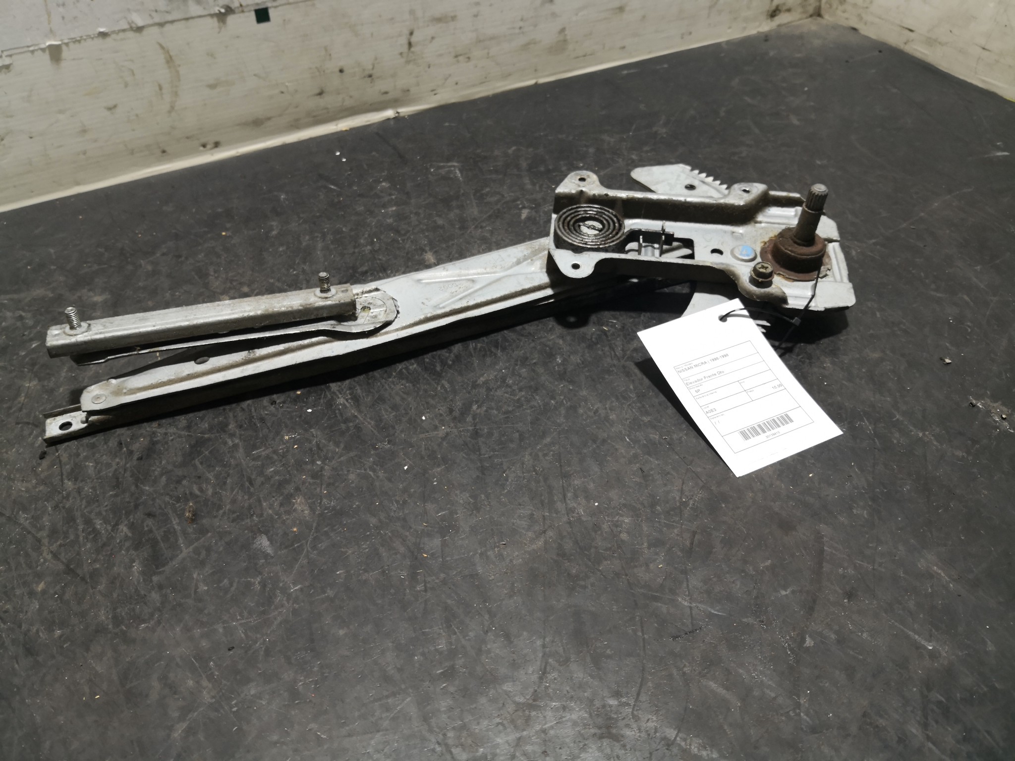 Elevador Frente Dto NISSAN - ID S_29409