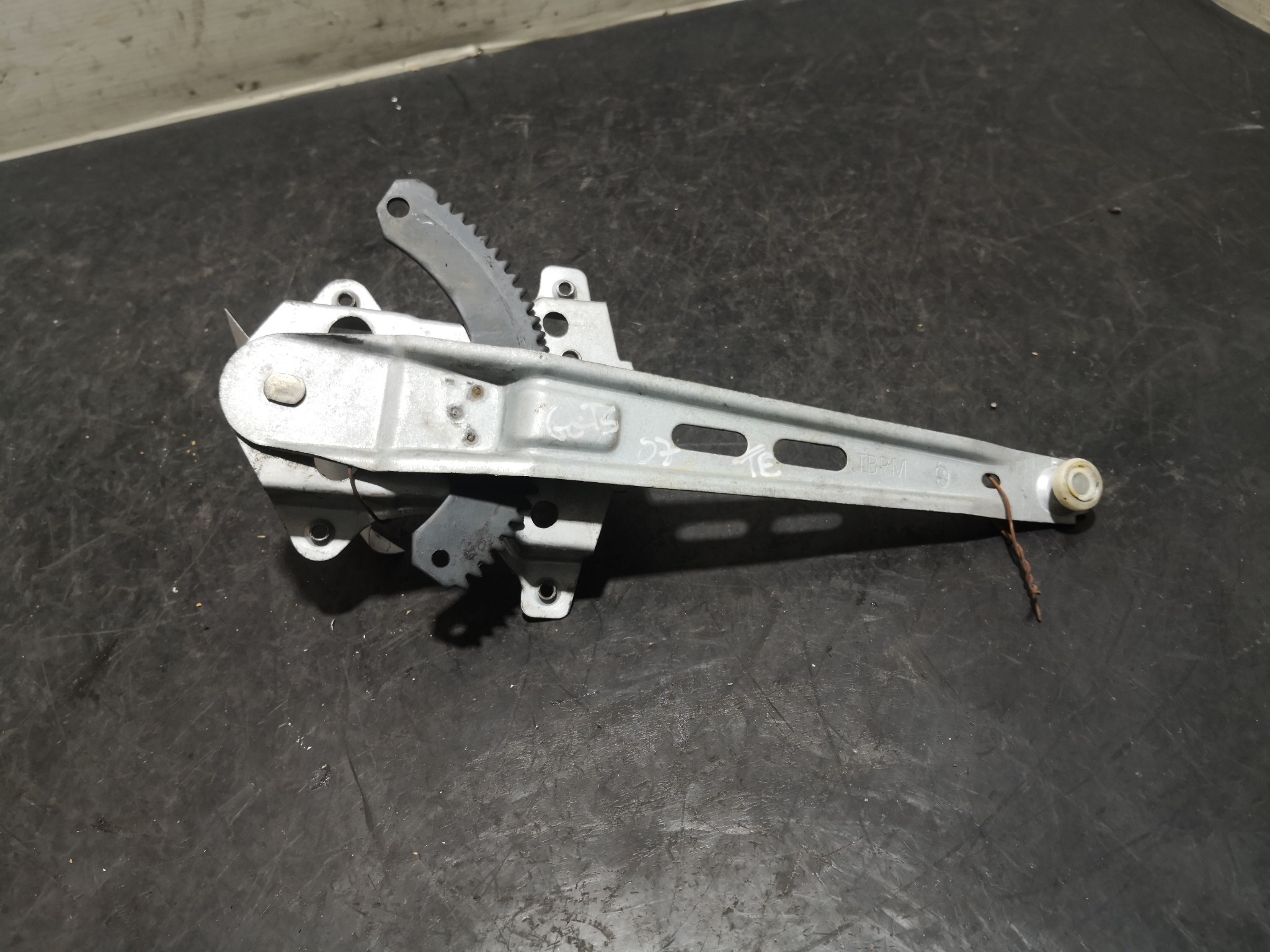 Elevador Trás Esq HYUNDAI GETZ (TB) | 01 - 11 Imagem-1