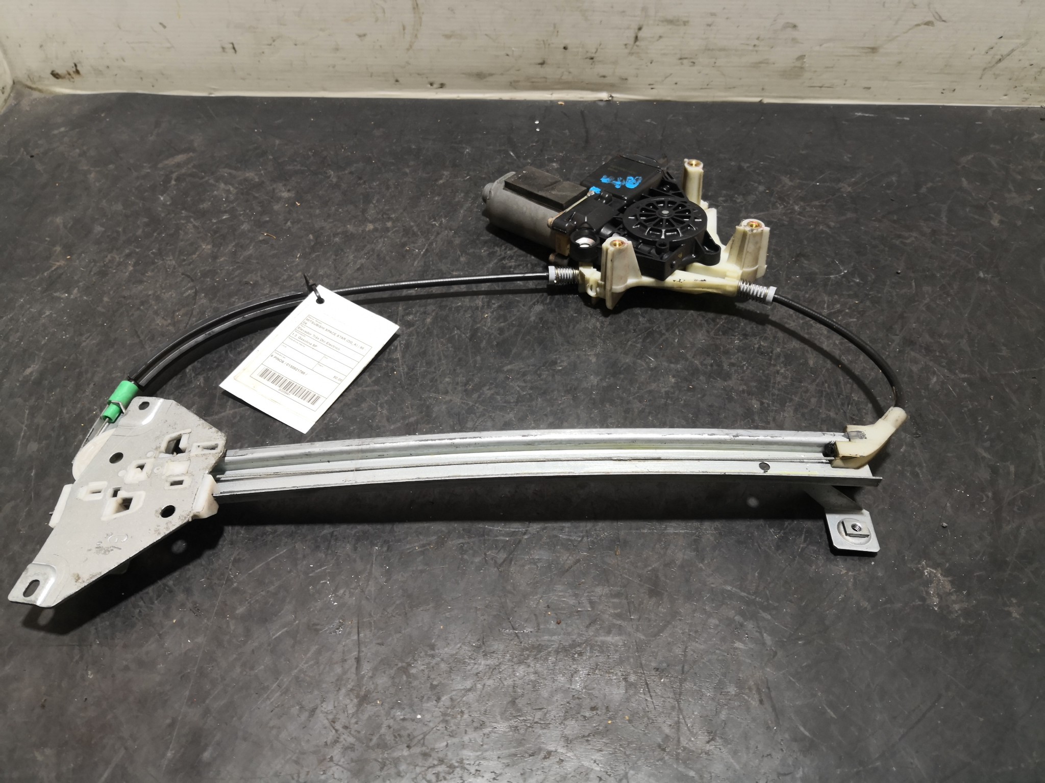 Elevador Trás Dto Electrico MITSUBISHI SPACE STAR Veículo multiuso (DG_A) | 98 - 04 Imagem-2