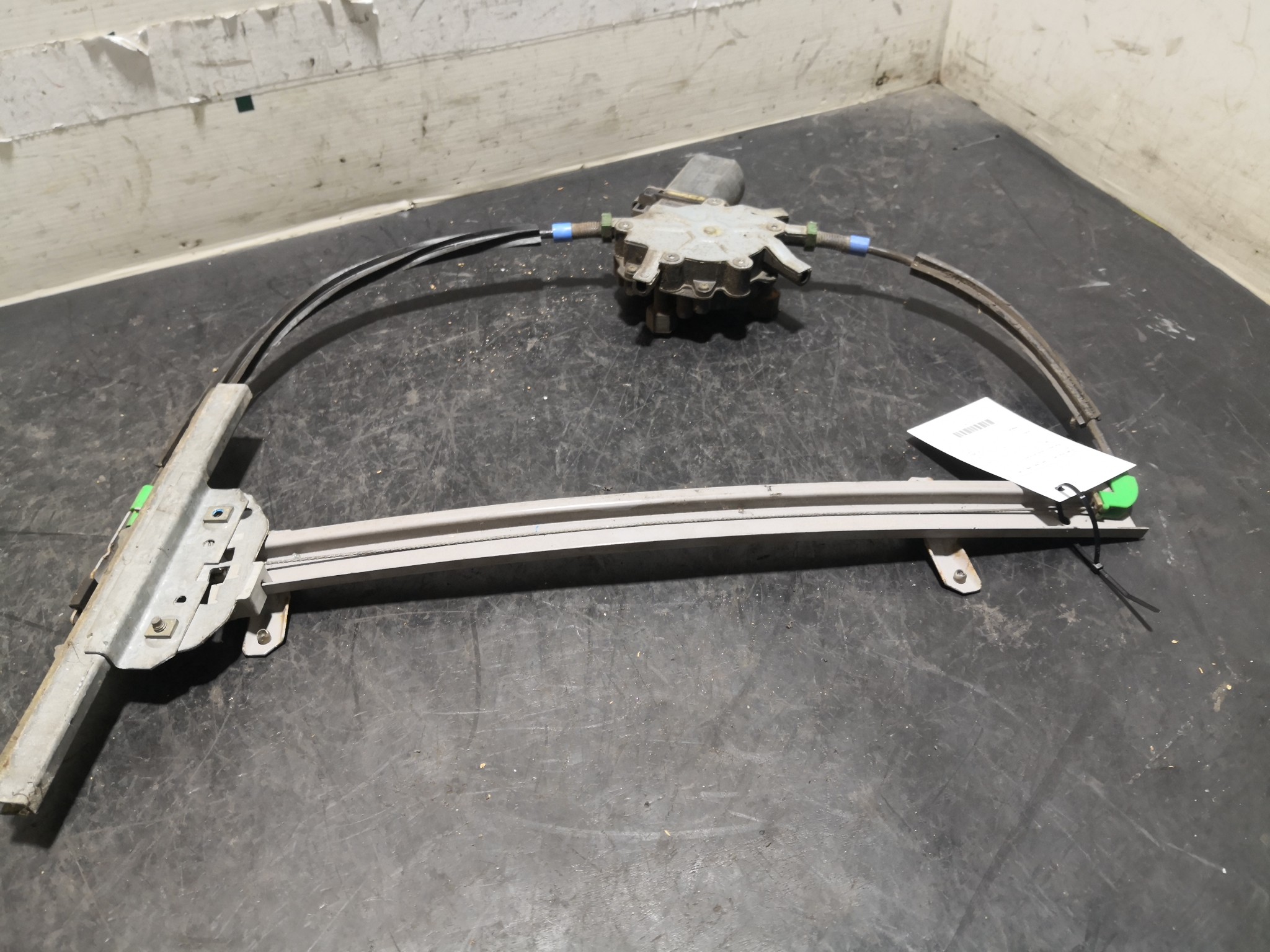 Elevador Frente Dto Electrico FORD - ID S_26020