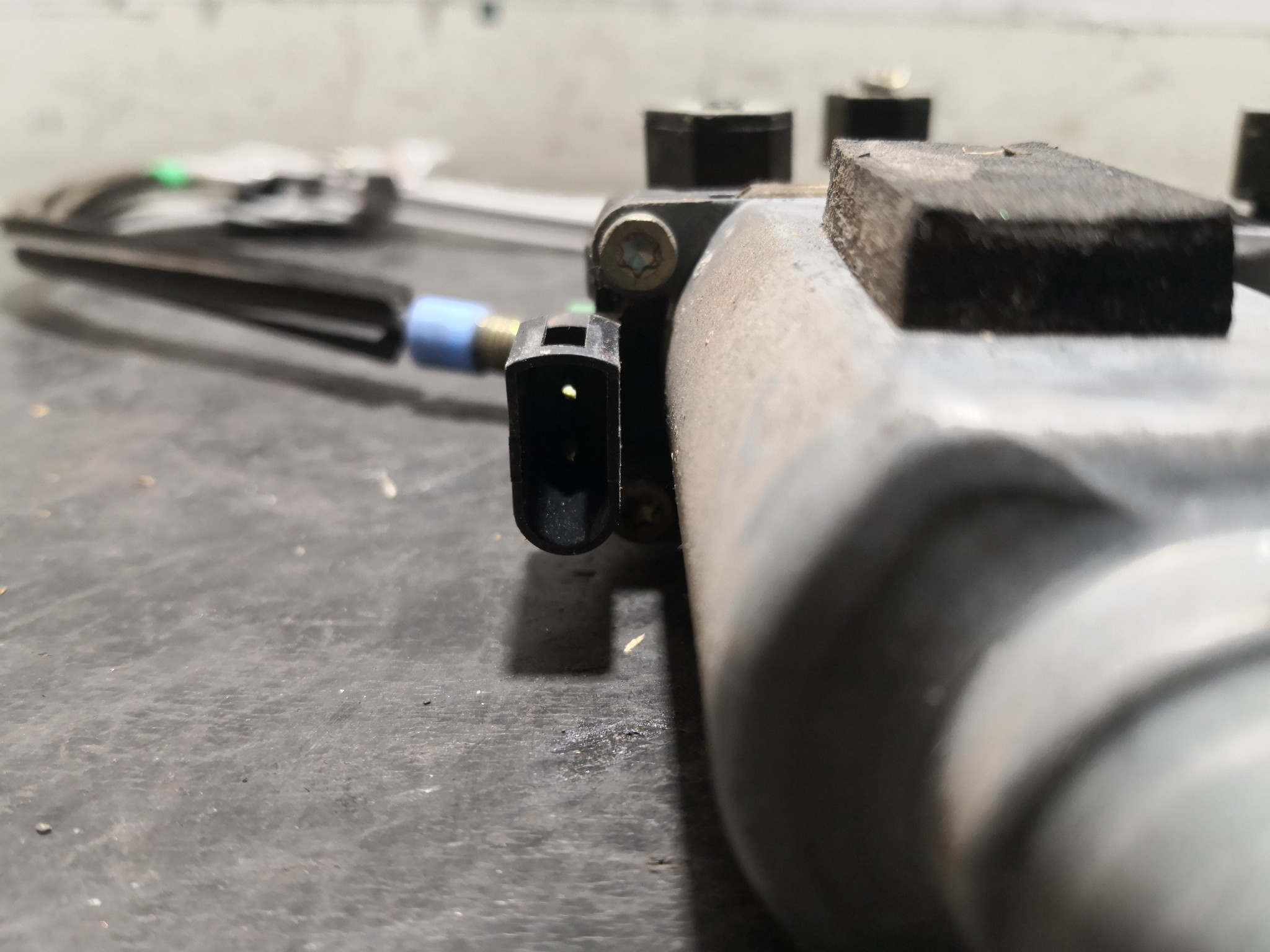 Elevador Frente Dto Electrico FORD ESCORT VI (GAL, AAL, ABL) | 95 - 02 Imagem-1