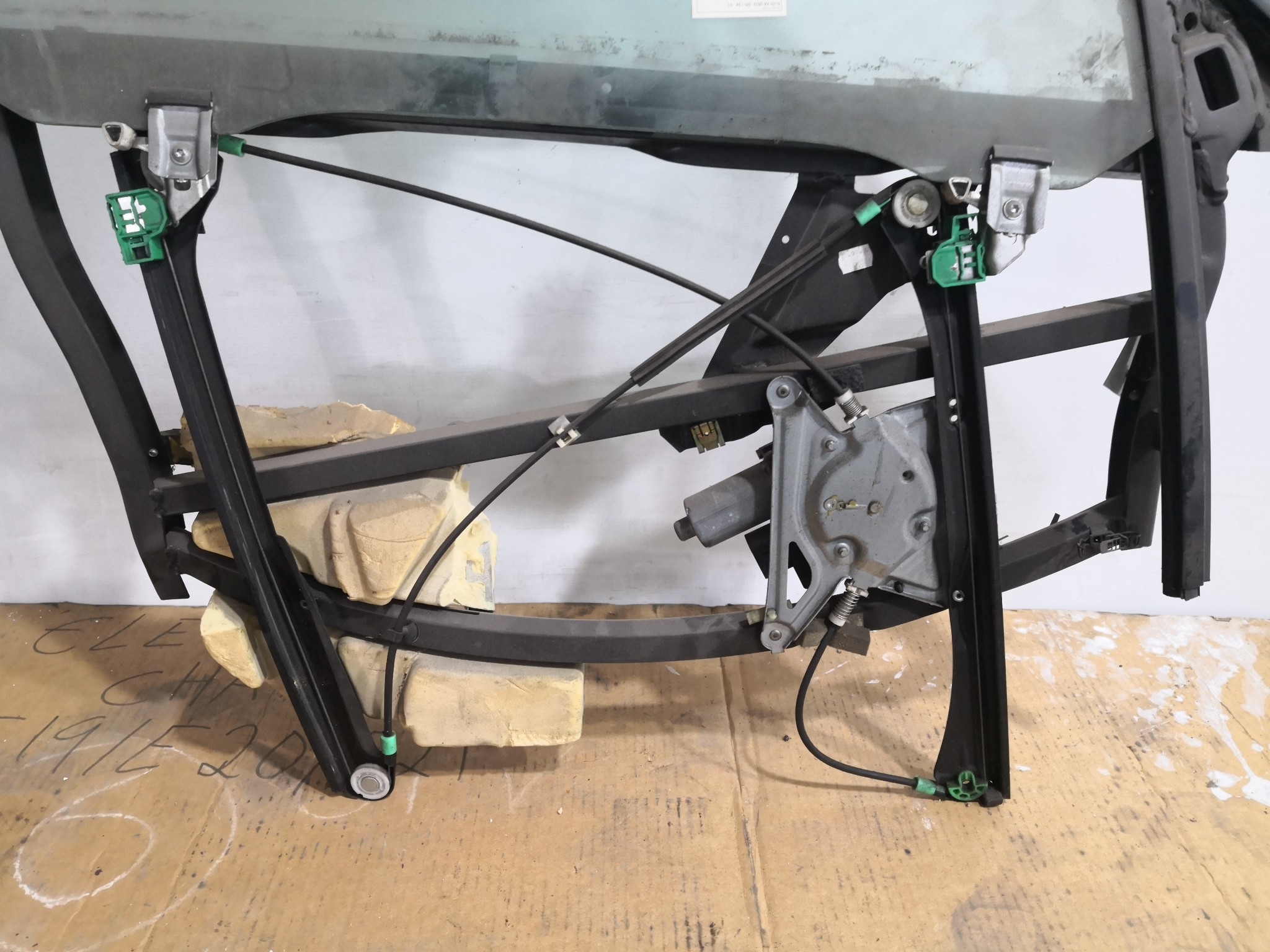 Elevador Frente Dto Electrico AUDI A4 (8D2, B5) | 94 - 01 Imagem-1