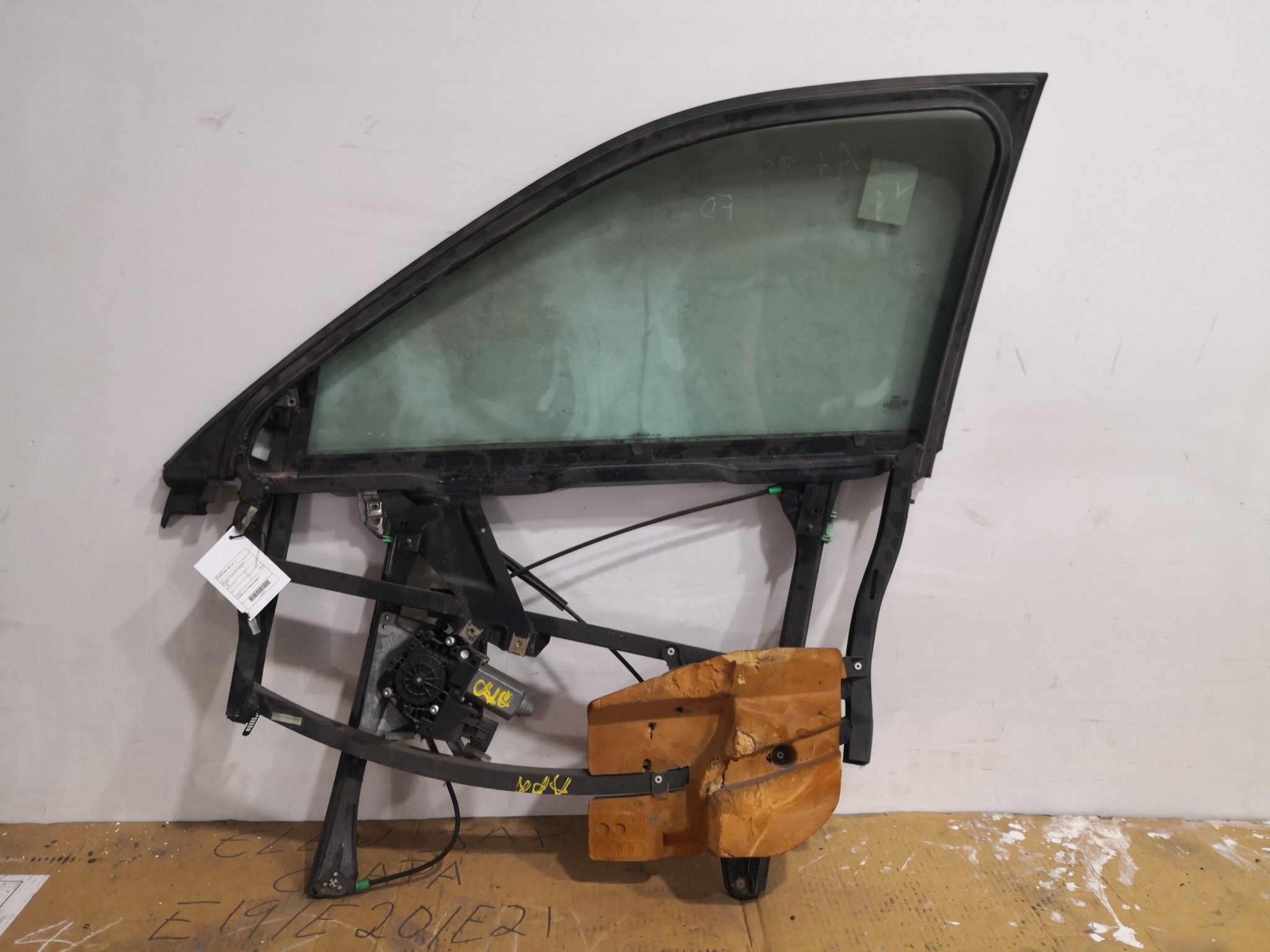 Elevador Frente Dto Electrico AUDI A4 (8D2, B5) | 94 - 01 Imagem-2