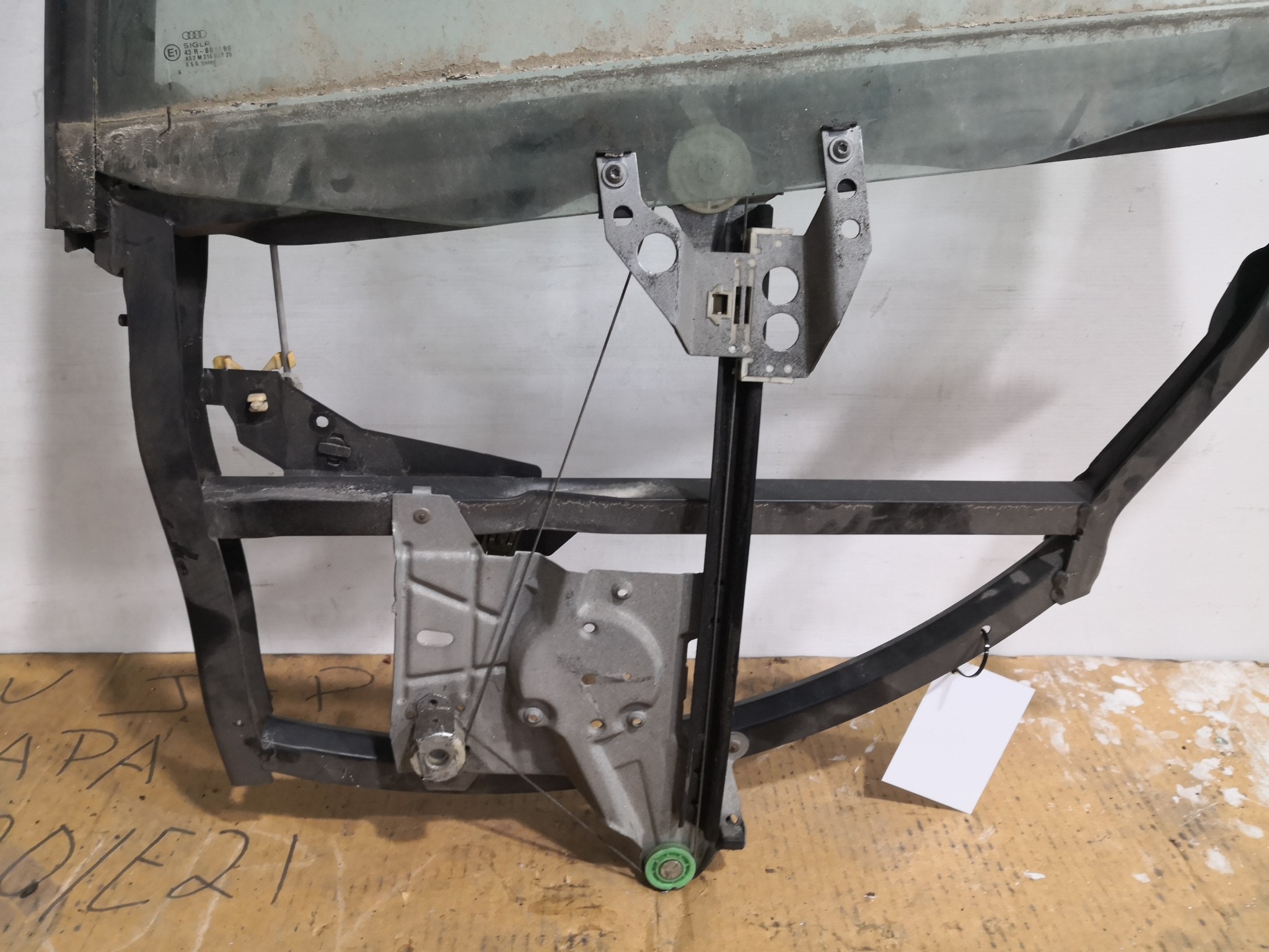 Elevador Trás Esq AUDI A4 (8D2, B5) | 94 - 01 Imagem-1
