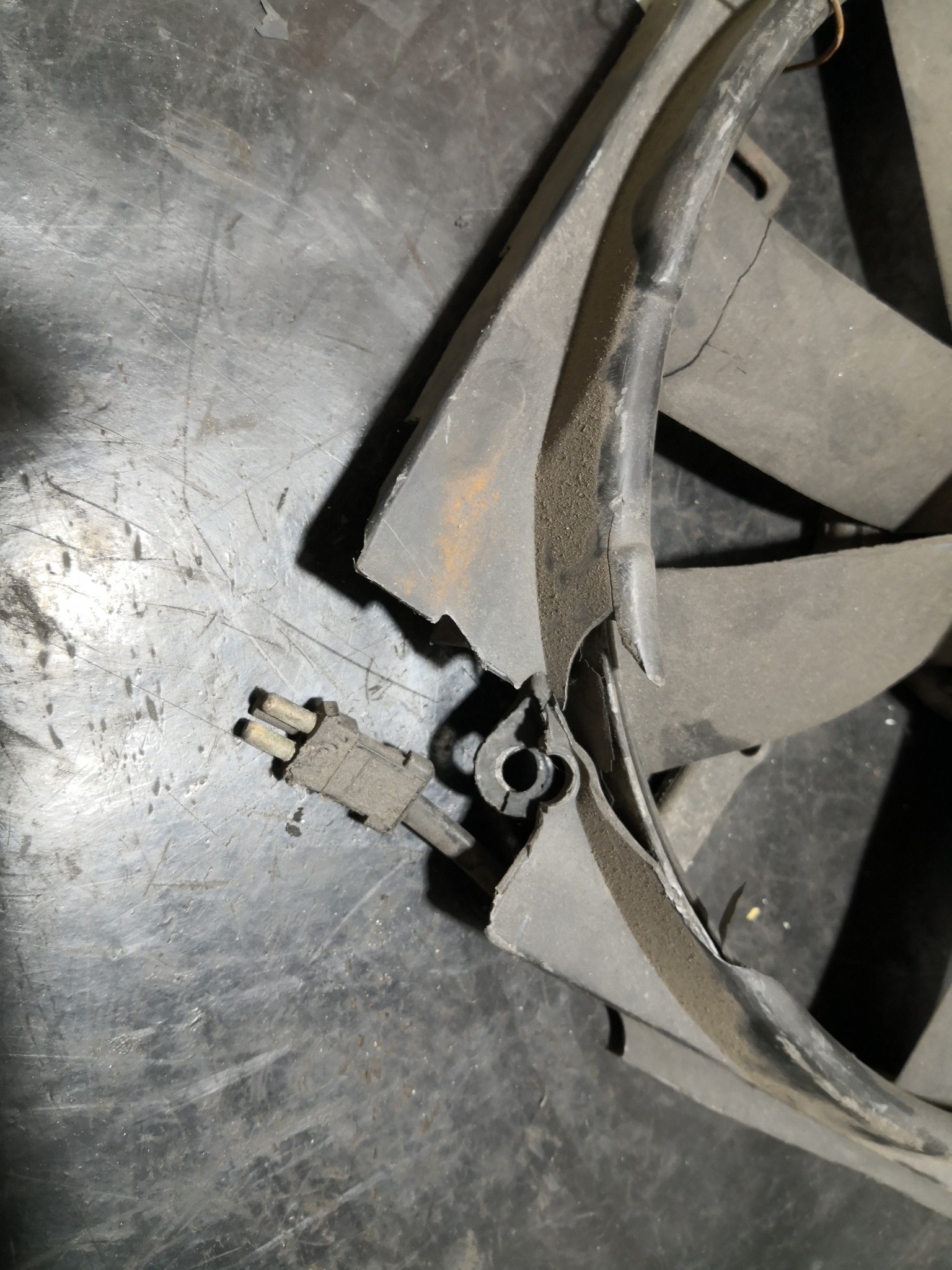 Termoventiladores MERCEDES-BENZ C-CLASS (W202) | 93 - 00 Imagem-4