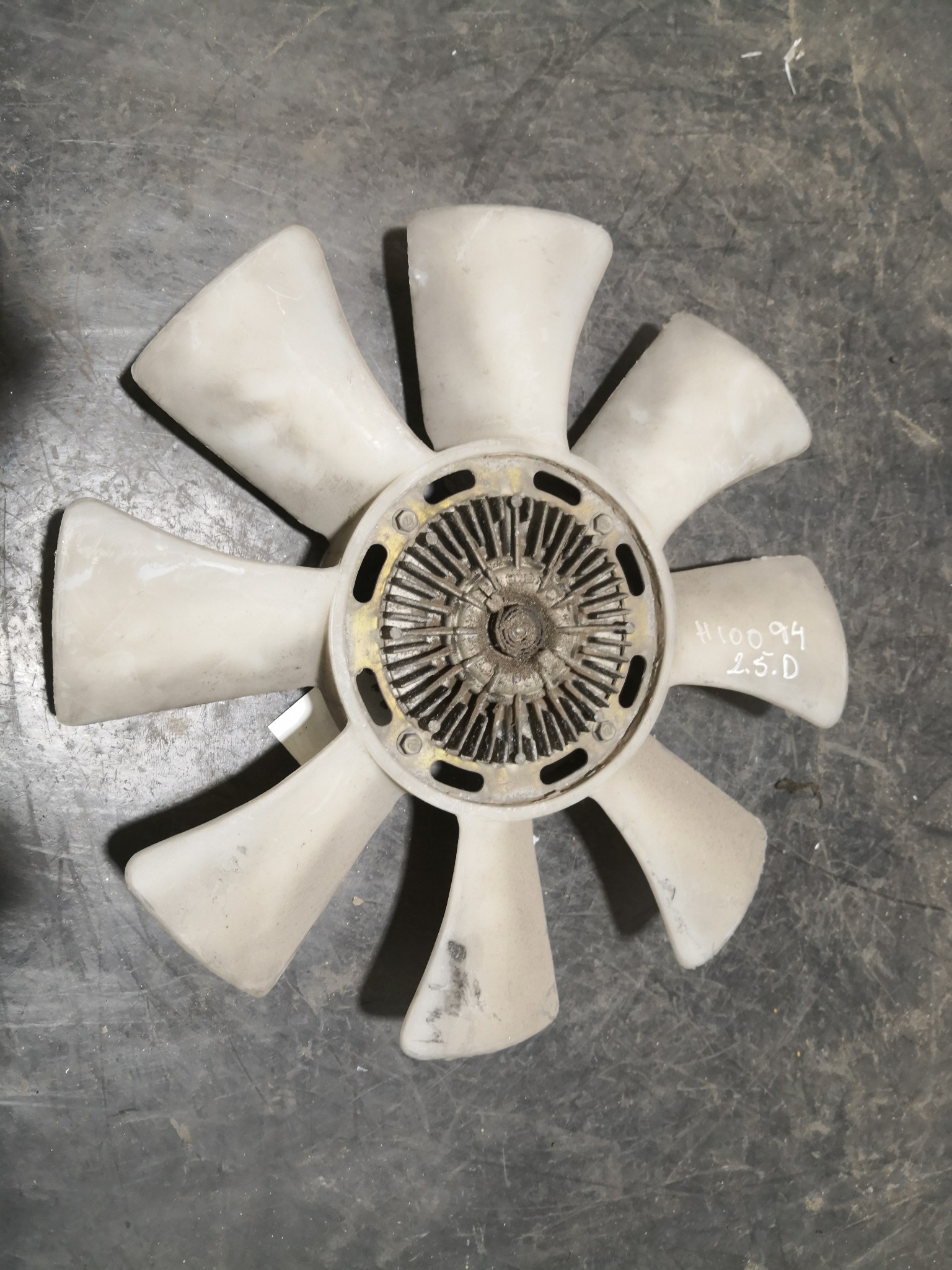 Termoventiladores HYUNDAI H100 Autocarro (P) | 93 - 04 Imagem-1