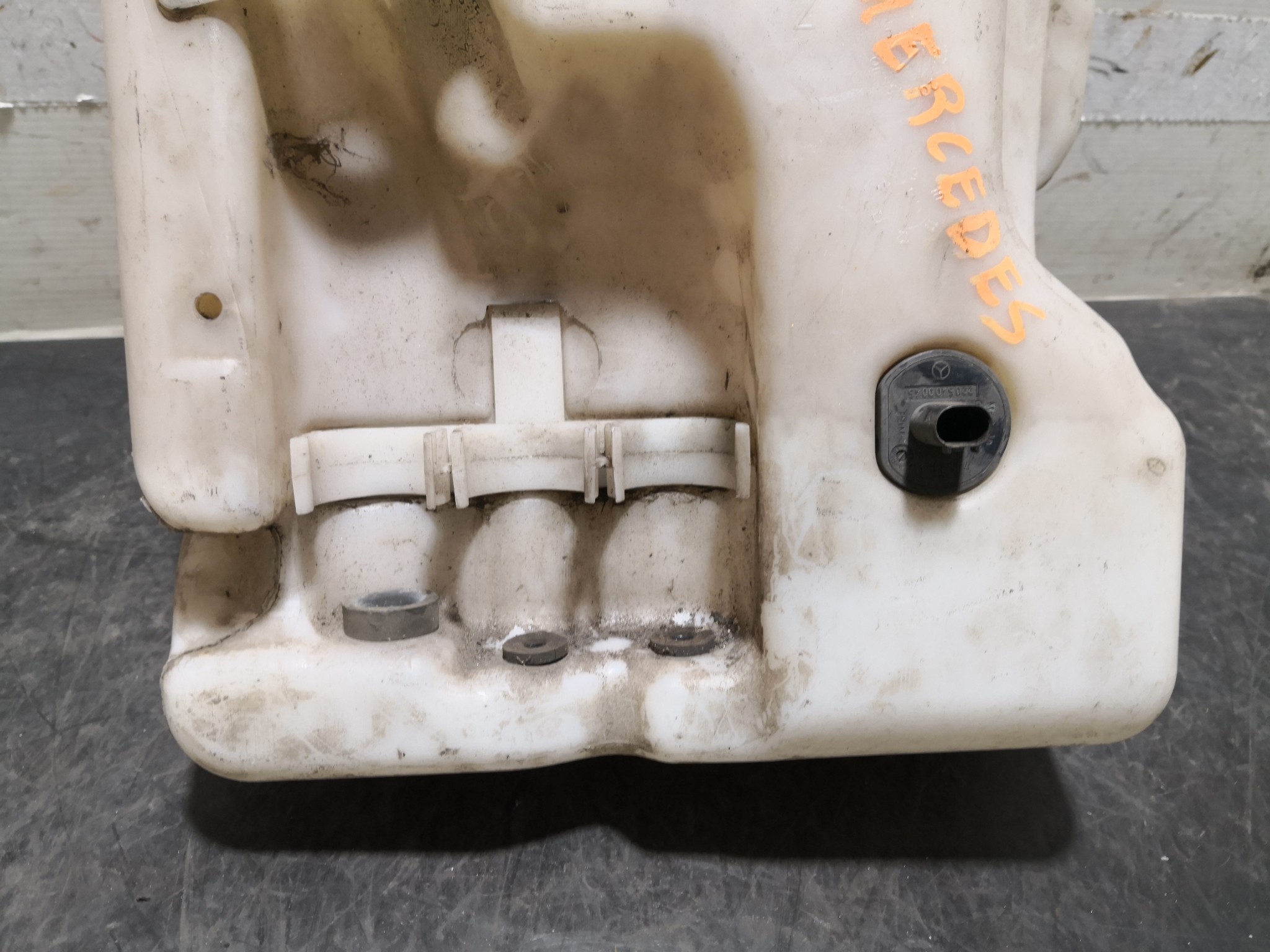 Reservatório Água Esguicho MERCEDES-BENZ C-CLASS (W203) | 00 - 07 Imagem-2