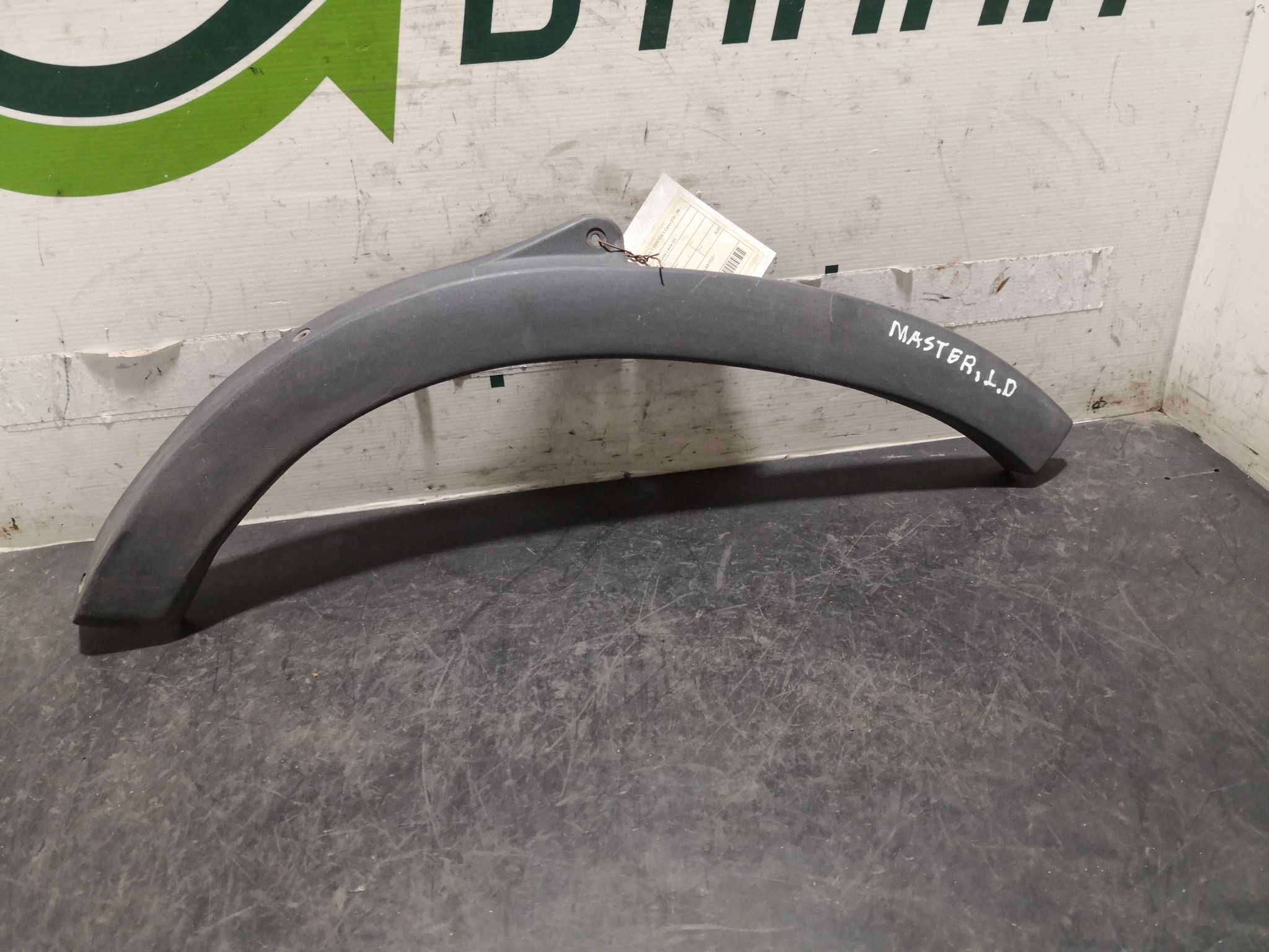 Aba Guarda Lama Drt RENAULT MASTER II Caixa (FD) | 98 -  Imagem-1