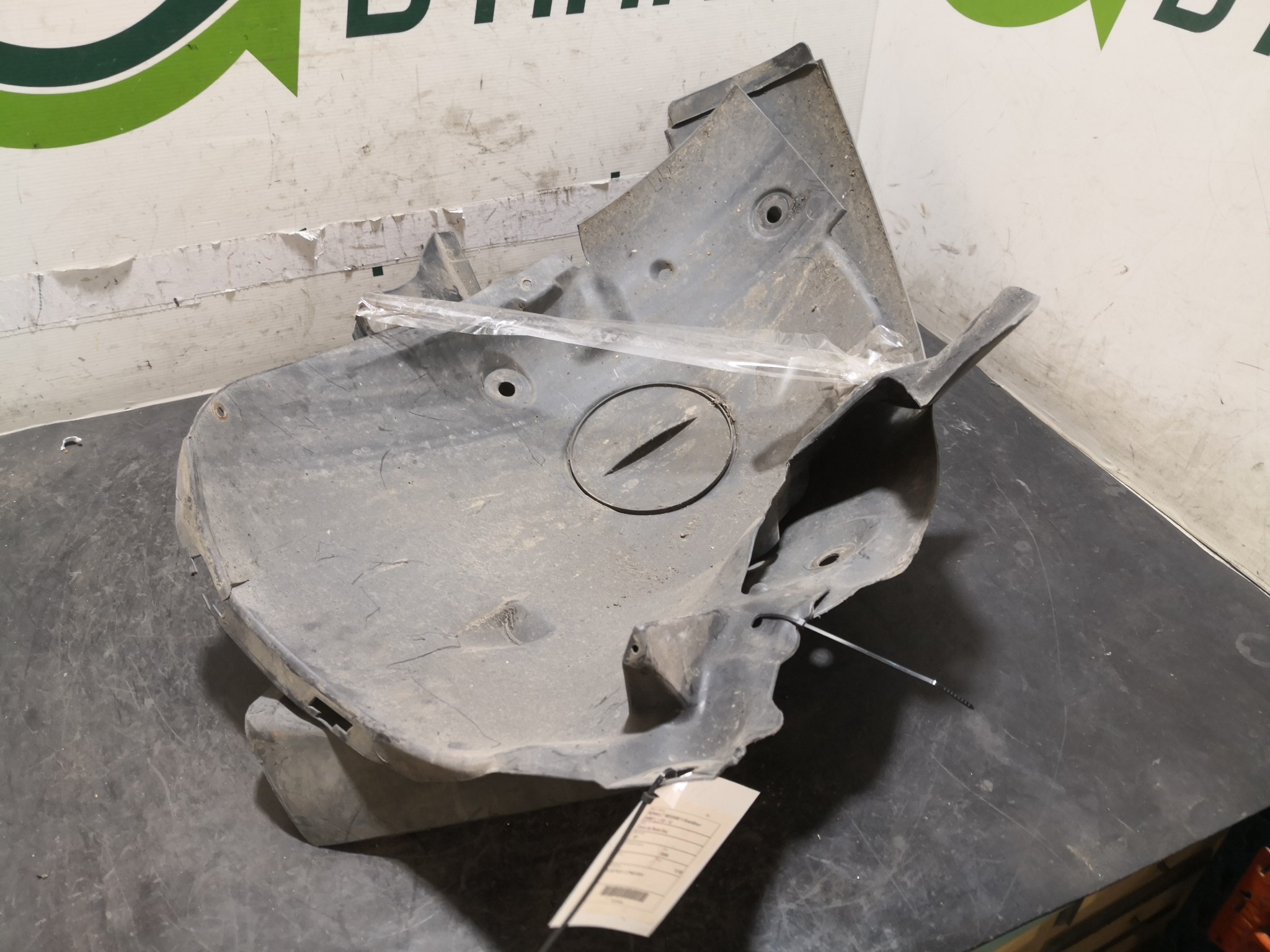 Cave de Roda Esq RENAULT - ID S_79251