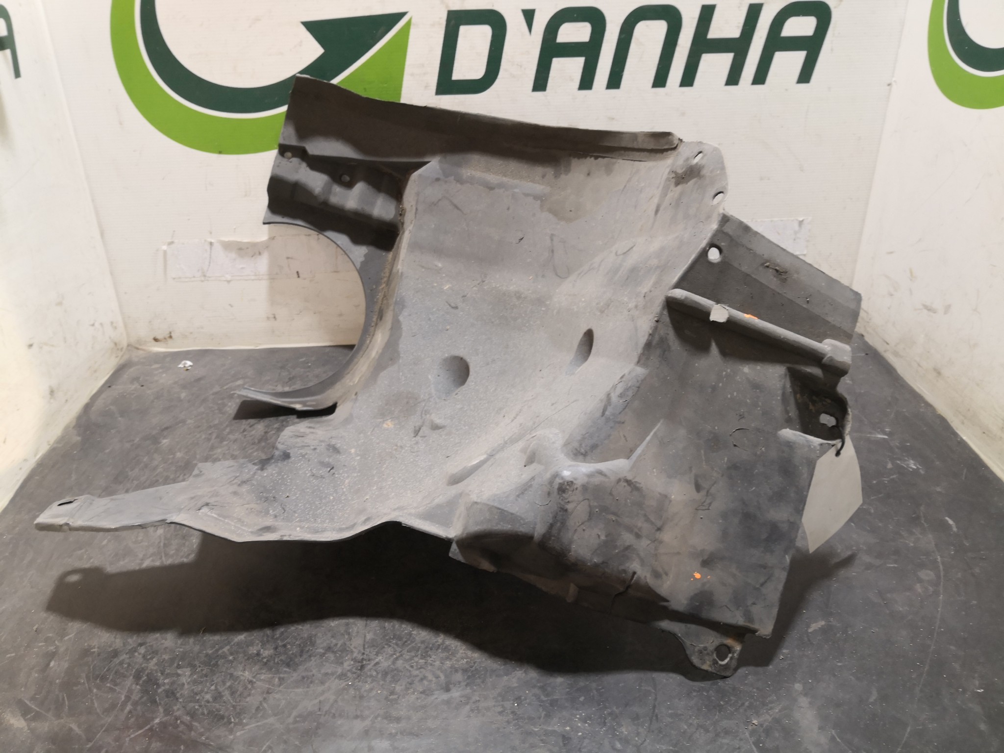 Cave de Roda Esq MERCEDES-BENZ C-CLASS T-Model (S203) | 01 - 07 Imagem-2