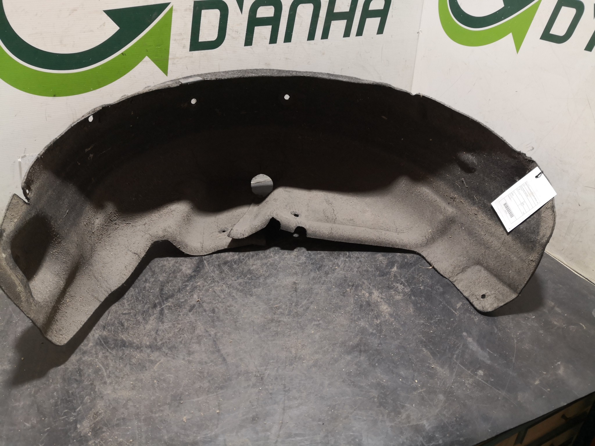 Cave Roda Trás Esq MERCEDES-BENZ - ID S_86179