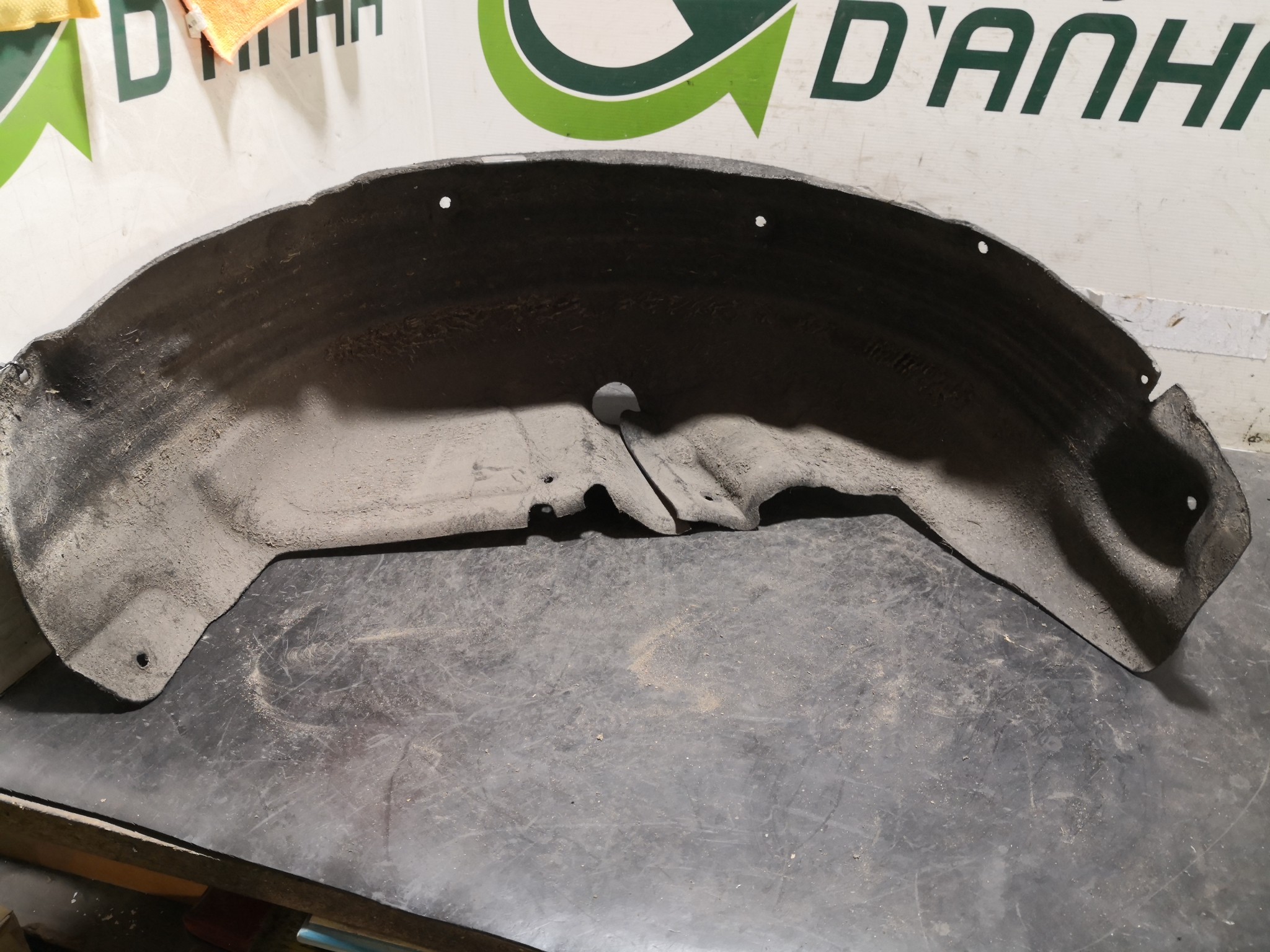 Cave Roda Trás Dto MERCEDES-BENZ - ID S_86178