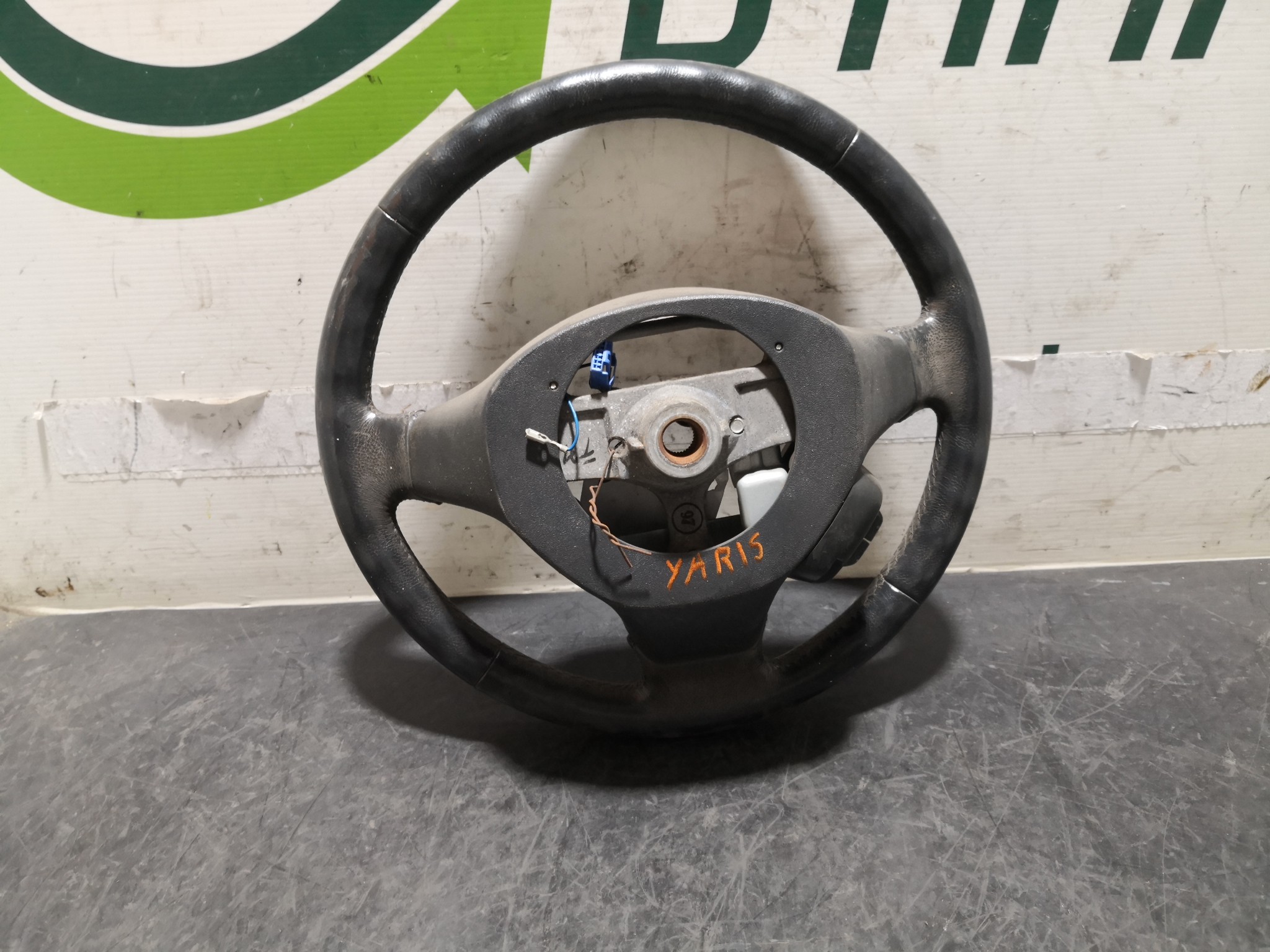 Volante TOYOTA YARIS (_P1_) | 99 - 05 Imagem-2