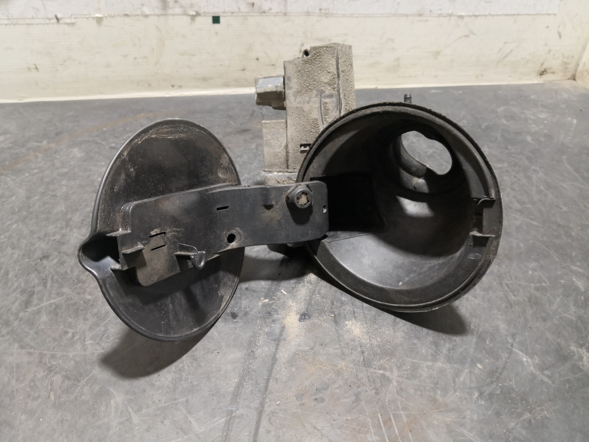 Tampa Exterior de Combustivel FORD FOCUS II (DA_, HCP, DP) | 04 - 13 Imagem-1