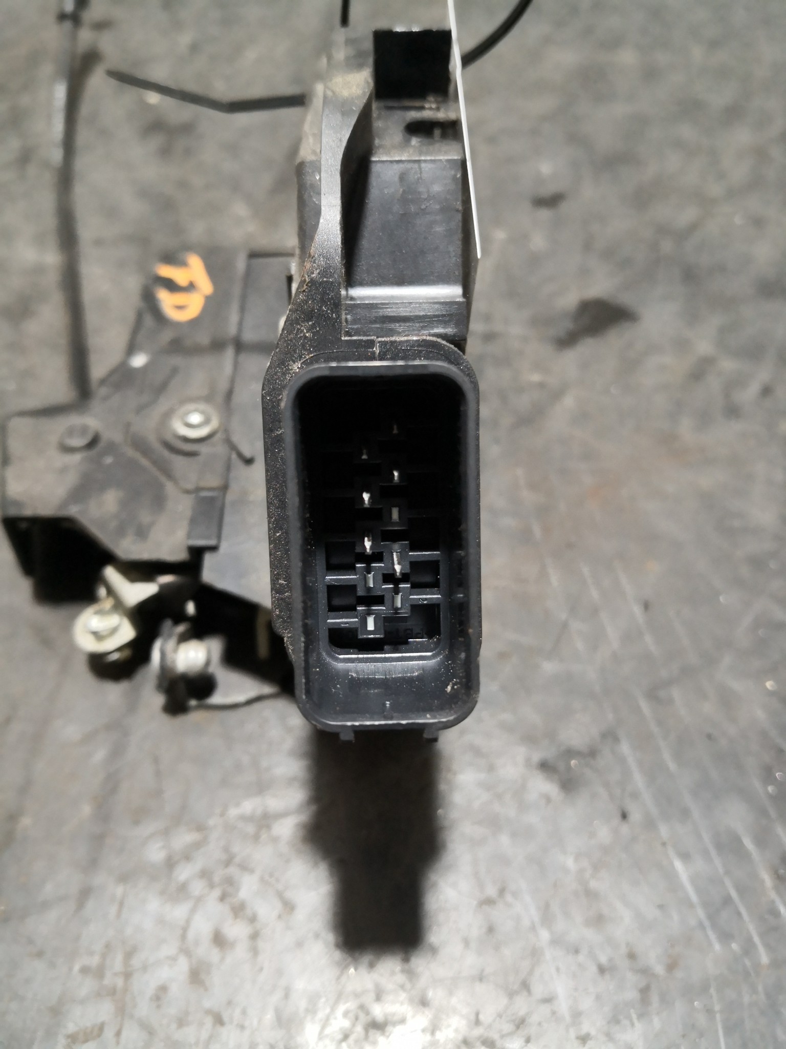 Fecho da Porta Frente Dto FORD - ID S_107031