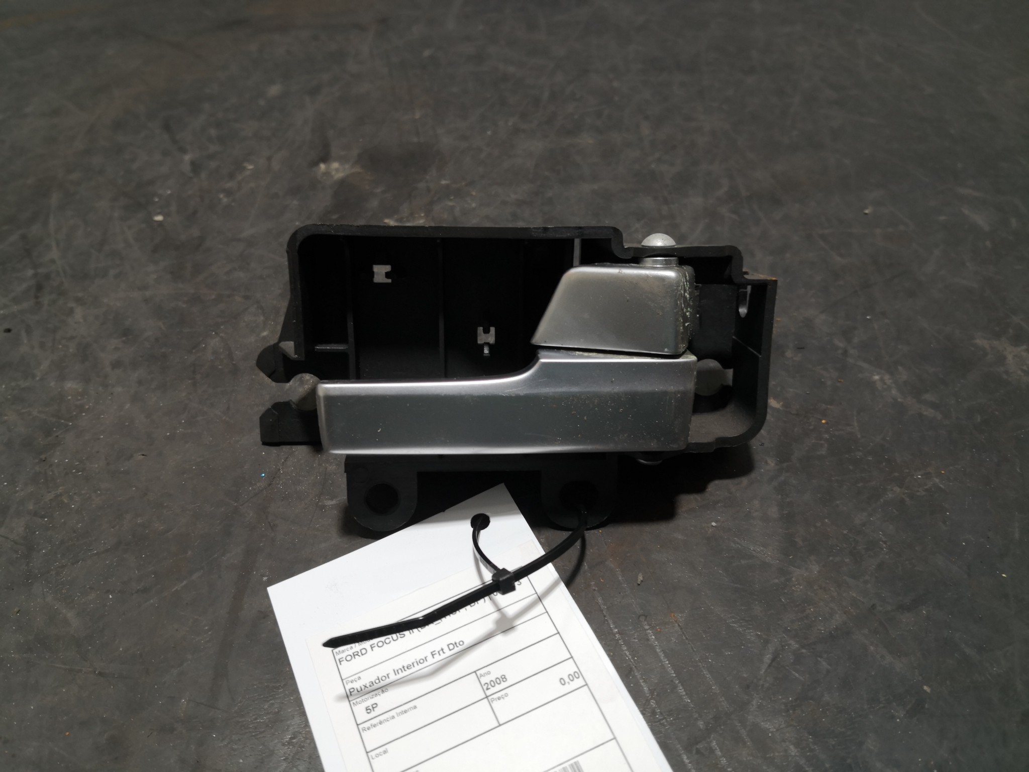 Puxador Interior Frt Dto FORD FOCUS II (DA_, HCP, DP) | 04 - 13 Imagem-1