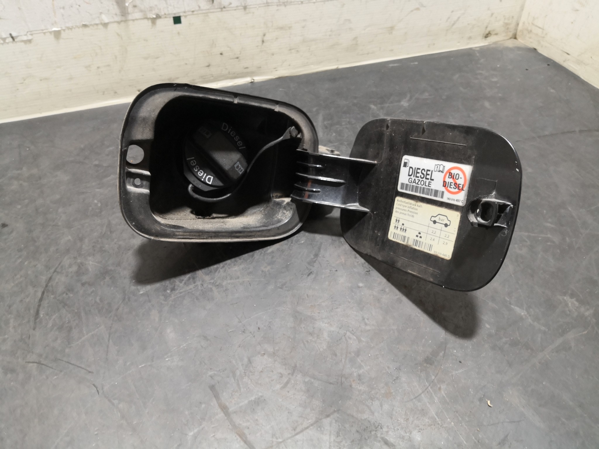 Tampa Exterior de Combustivel VOLKSWAGEN GOLF VI Variant (AJ5) | 09 - 14 Imagem-1