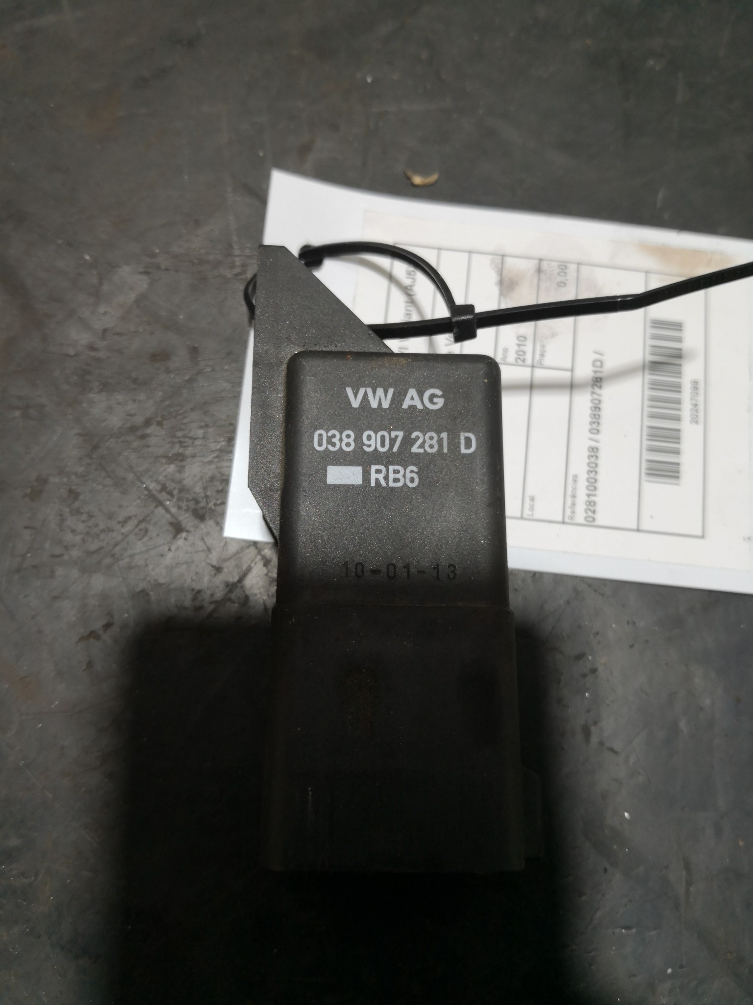 Relé de Aquecimento de Velas VOLKSWAGEN GOLF VI Variant (AJ5) | 09 - 14 Imagem-2