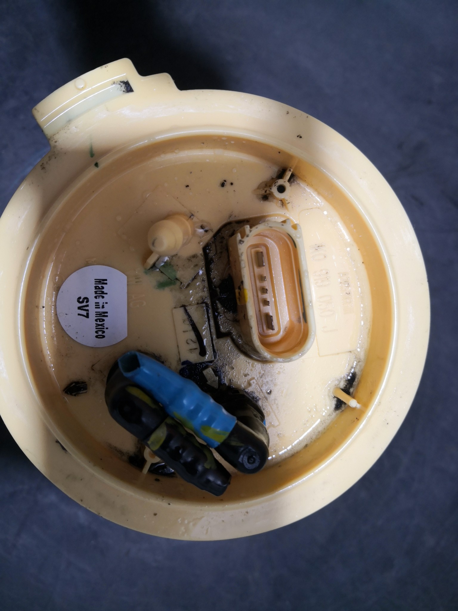 Bomba do Depósito de Combustível VOLKSWAGEN GOLF VI Variant (AJ5) | 09 - 14 Imagem-1