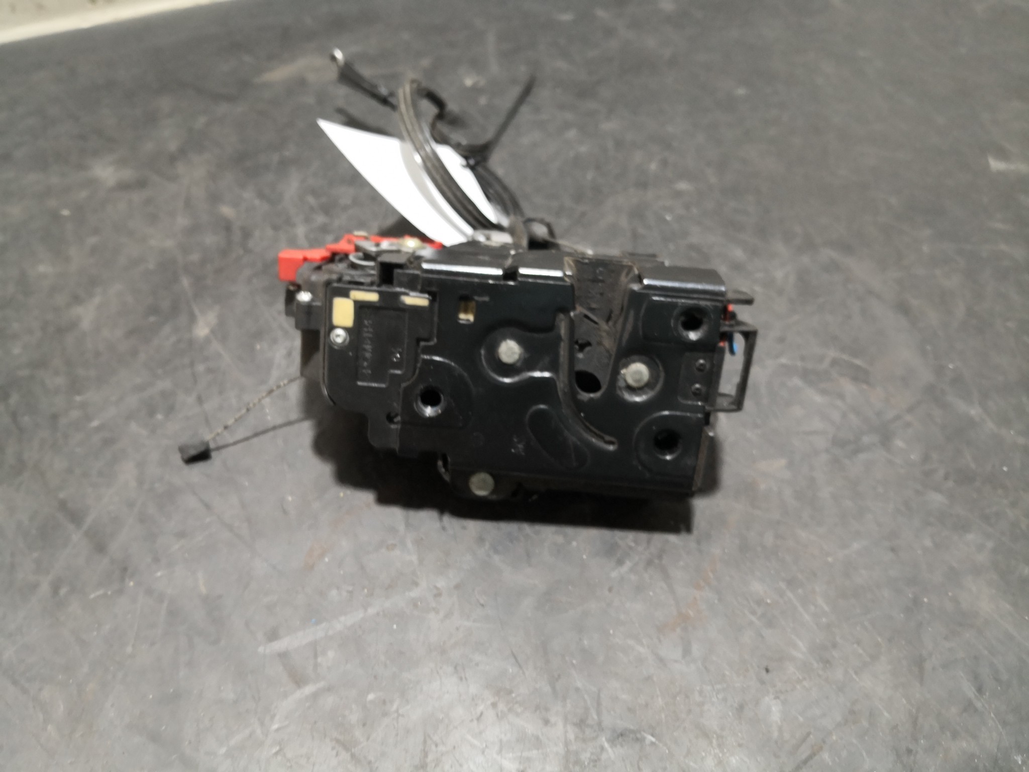 Fecho da Porta Frente Esq VOLKSWAGEN GOLF VI Variant (AJ5) | 09 - 14 Imagem-2