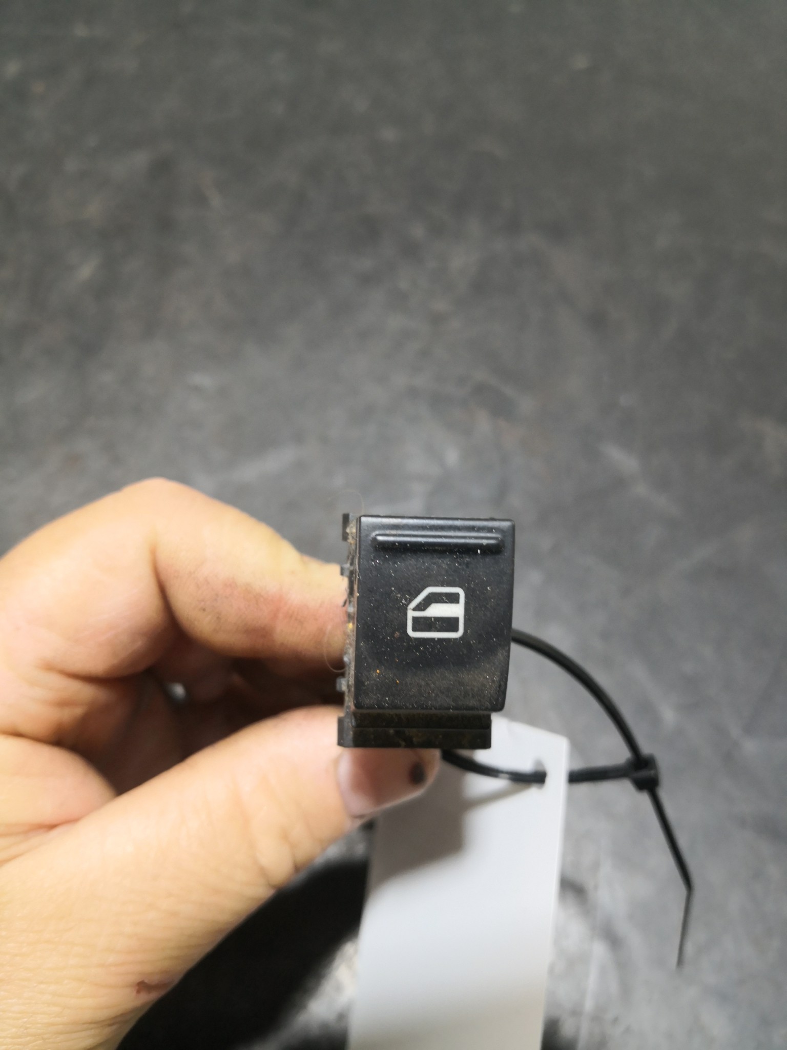 Botão Vidros VOLKSWAGEN GOLF VI Variant (AJ5) | 09 - 14 Imagem-1