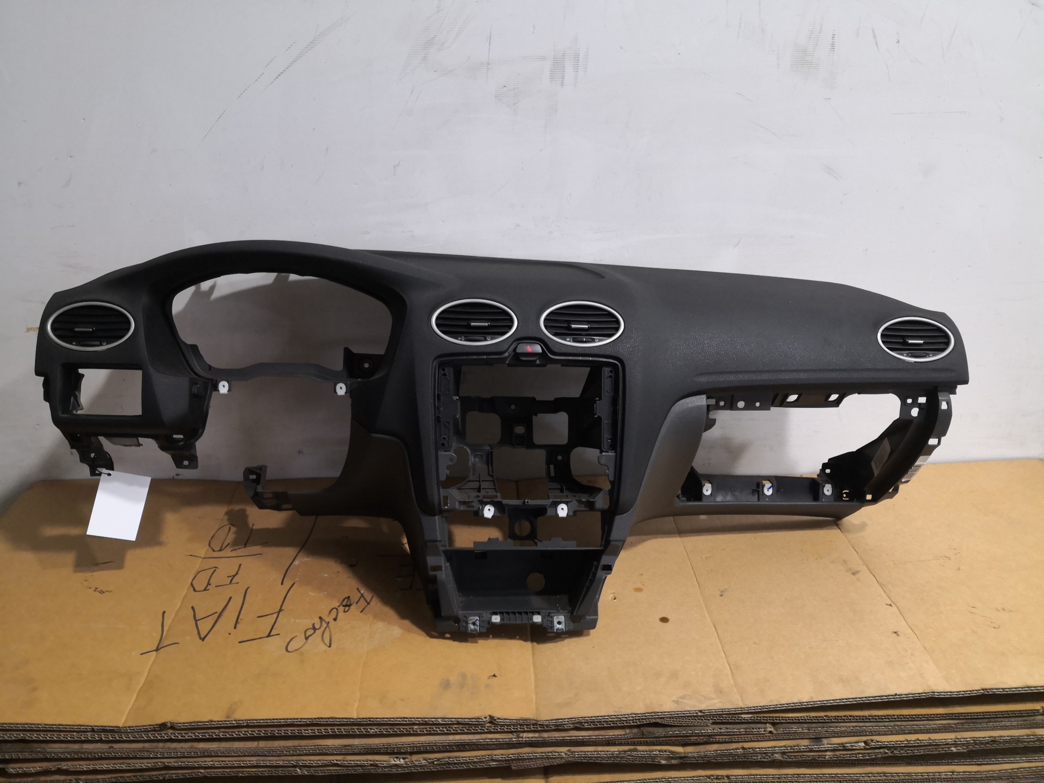 Tablier FORD - ID S_107210