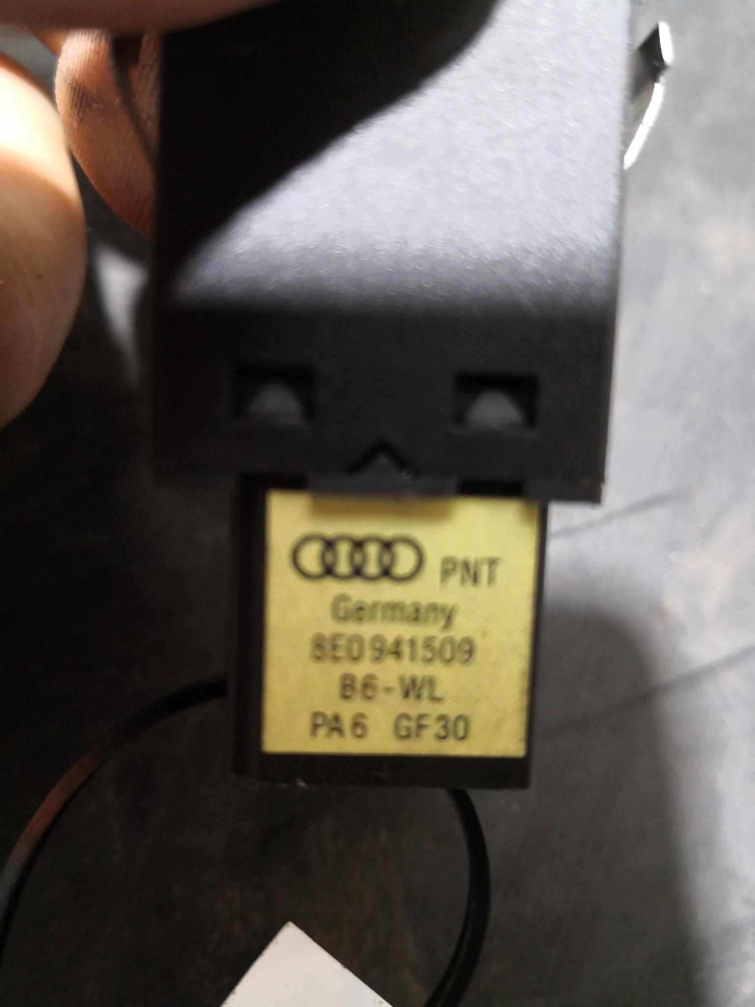 Botão 4 Piscas AUDI A4 (8E2, B6) | 00 - 05 Imagem-1