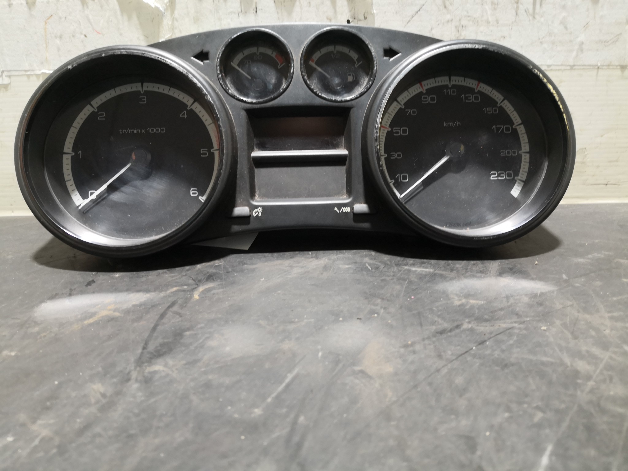 Quadrante PEUGEOT 308 I (4A_, 4C_) | 07 - 16 Imagem-1