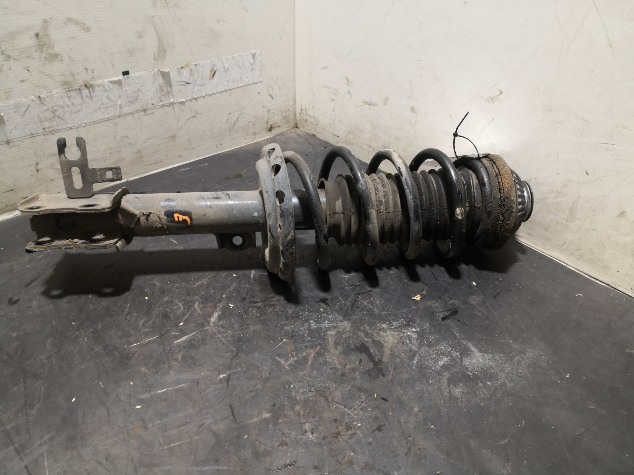 Amortecedor Frente Esq OPEL ASTRA H Combi (A04) | 04 - 14 Imagem-1