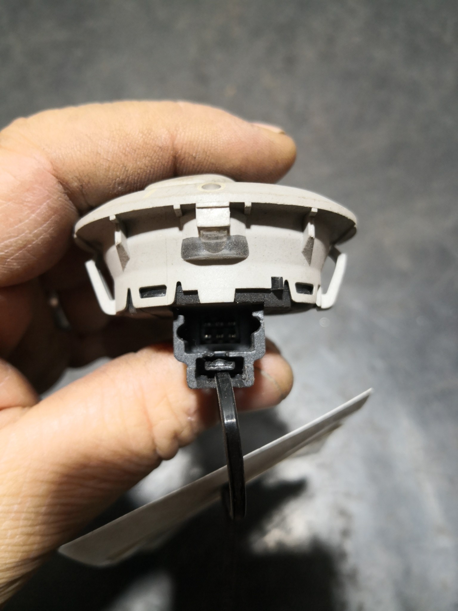 Botão Multifunções PEUGEOT 407 SW (6E_) | 04 - 11 Imagem-2