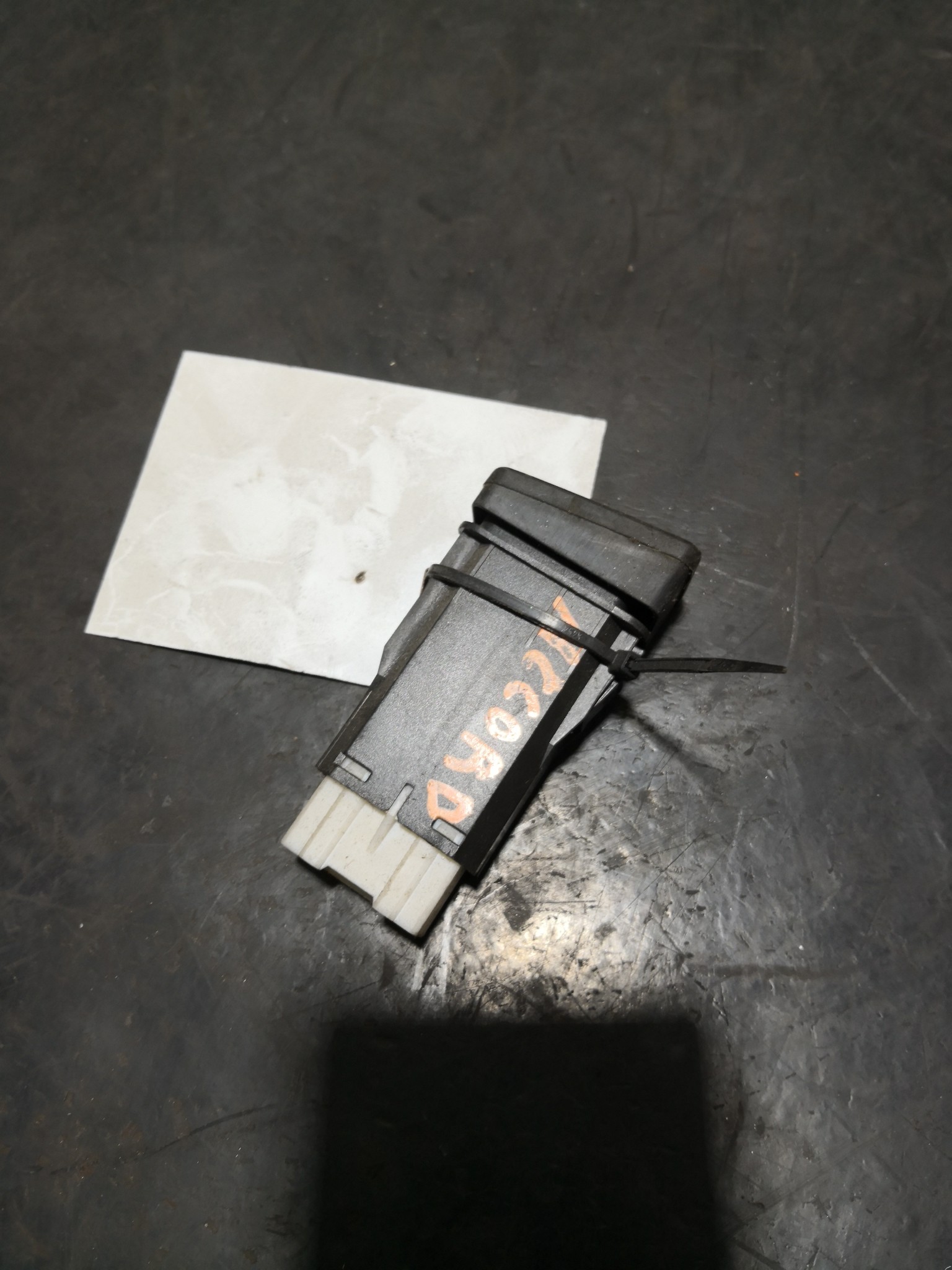 Botão 4 Piscas HONDA ACCORD VI (CK, CG, CH, CF8) | 97 - 03 Imagem-1