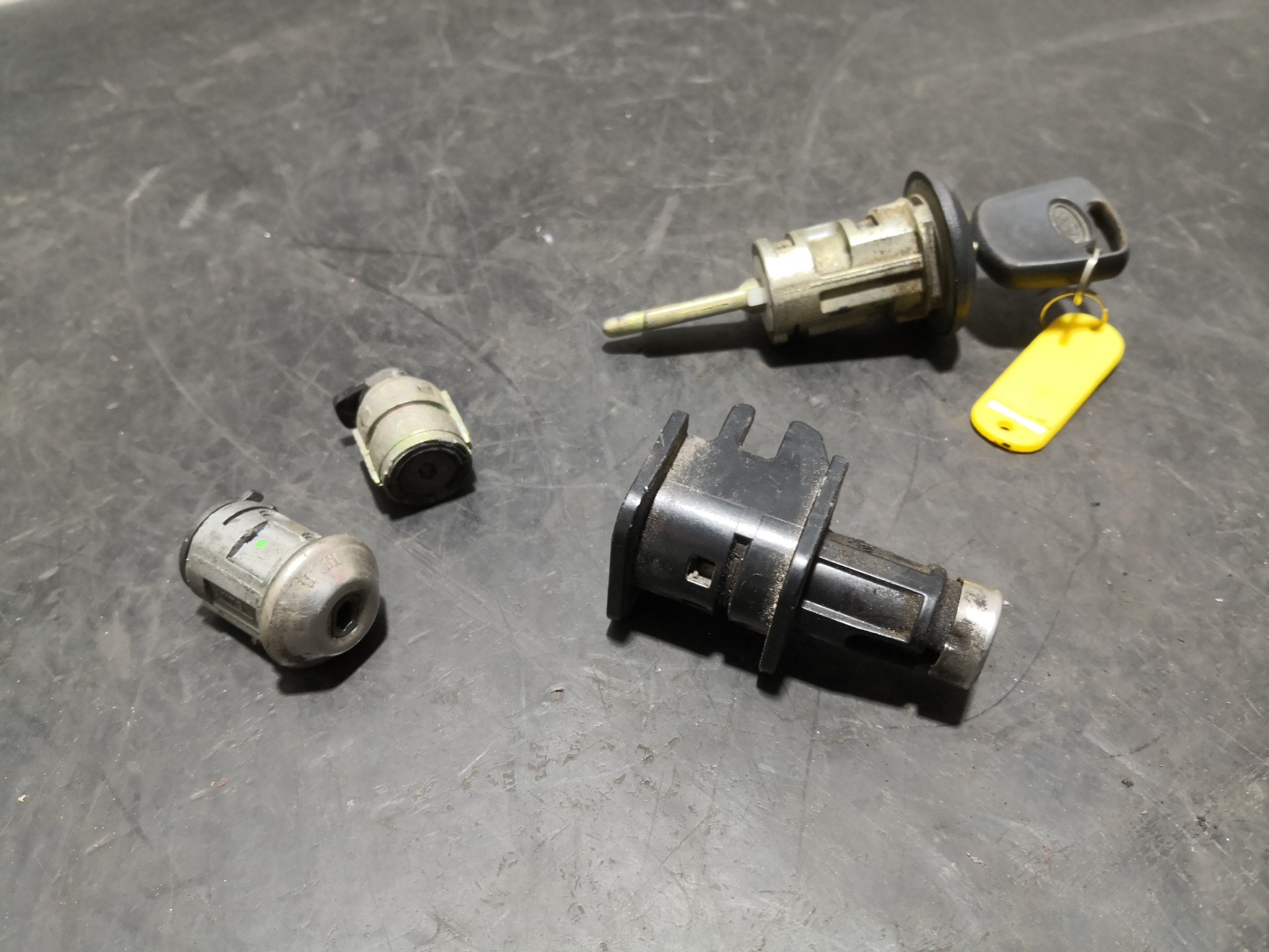 Canhão de Ignição FORD - ID S_58080