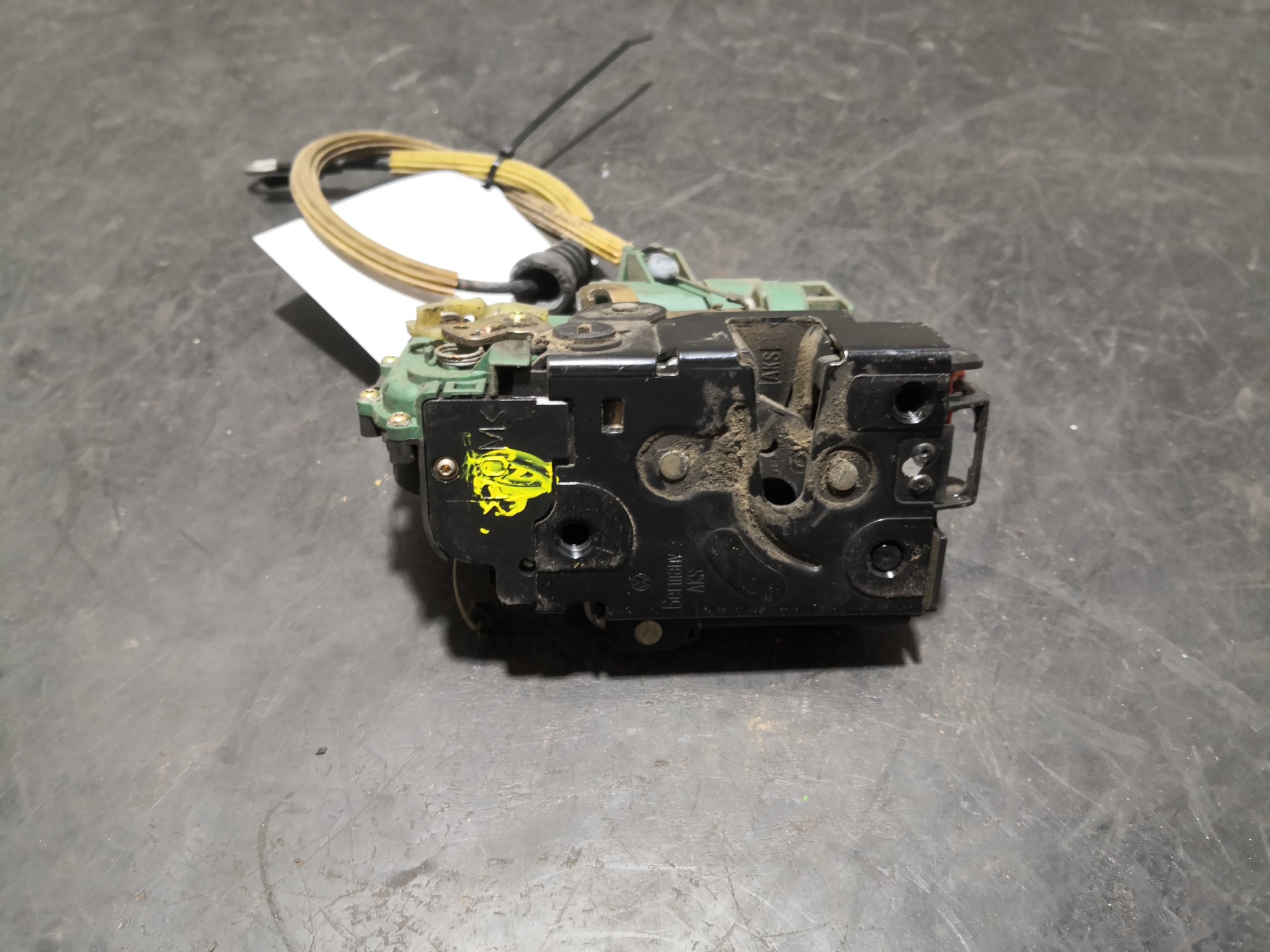 Fecho Banco Trás Esq SEAT TOLEDO II (1M2) | 98 - 06 Imagem-3