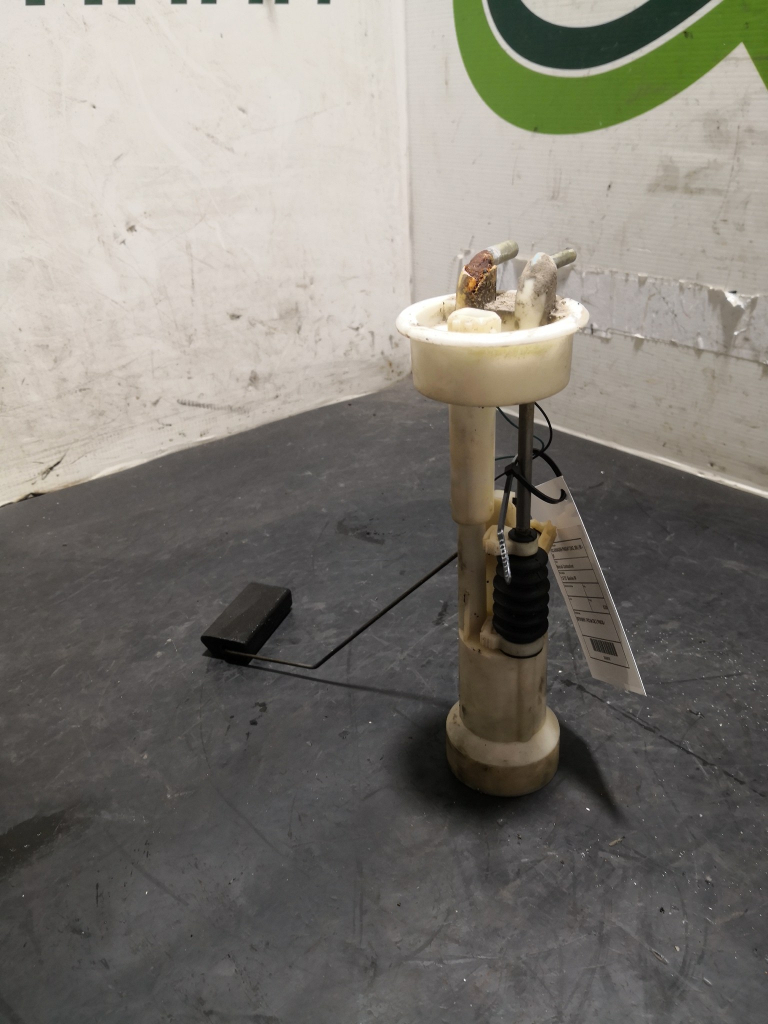 Boia do Combustível VOLKSWAGEN PASSAT (3A2, 35I) | 88 - 97 Imagem-3