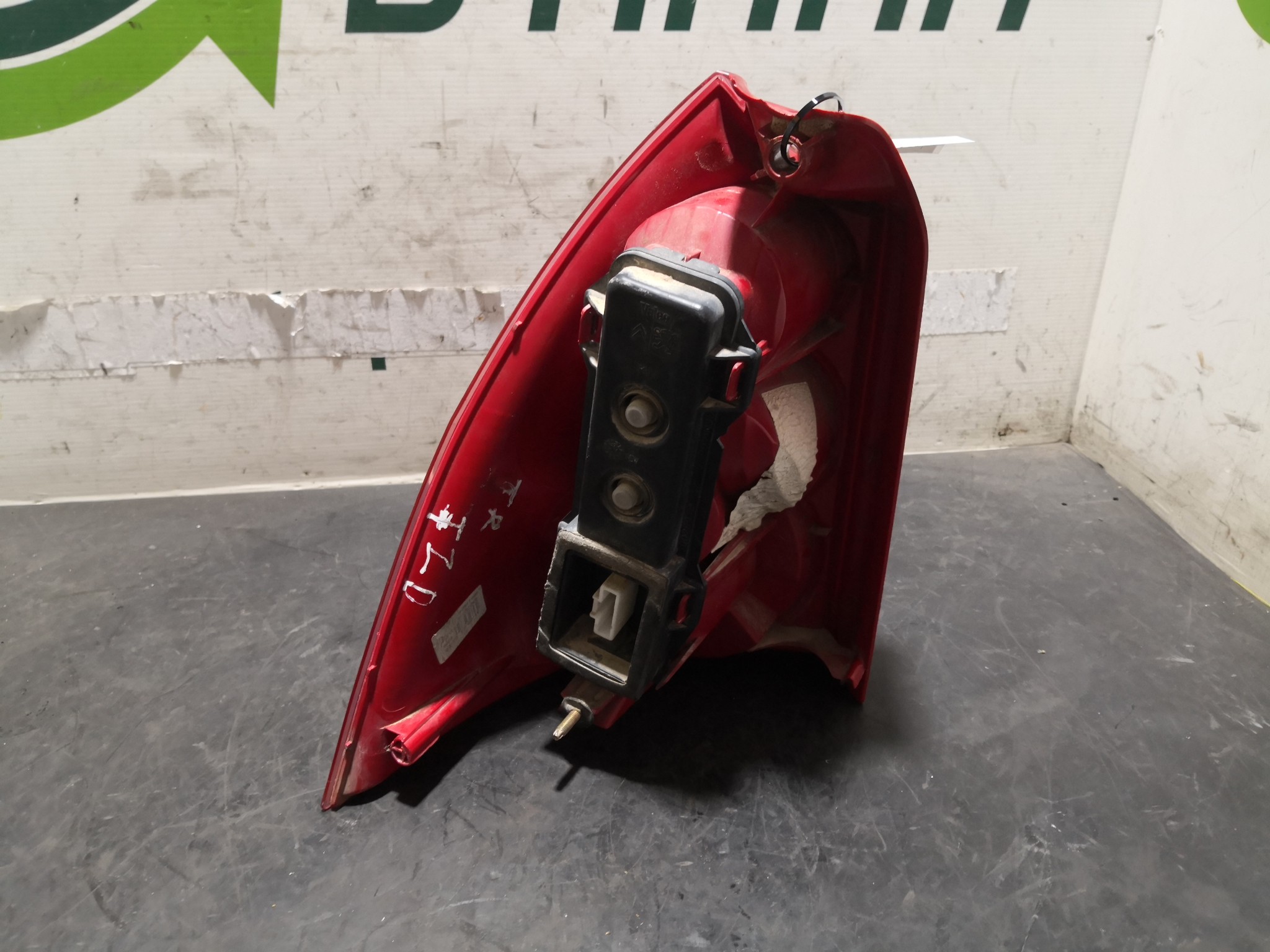 Farolim Stop Dto PEUGEOT 307 SW (3H) | 02 - 09 Imagem-2