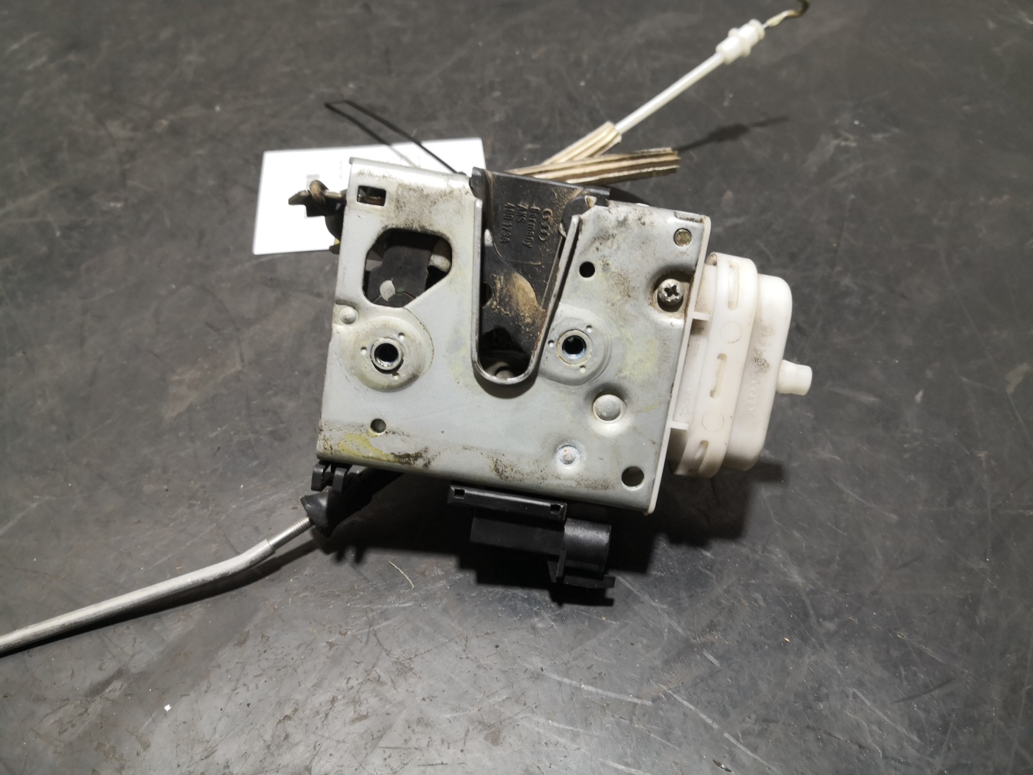 Fecho da Porta Frente Dto AUDI A4 (8D2, B5) | 94 - 01 Imagem-2