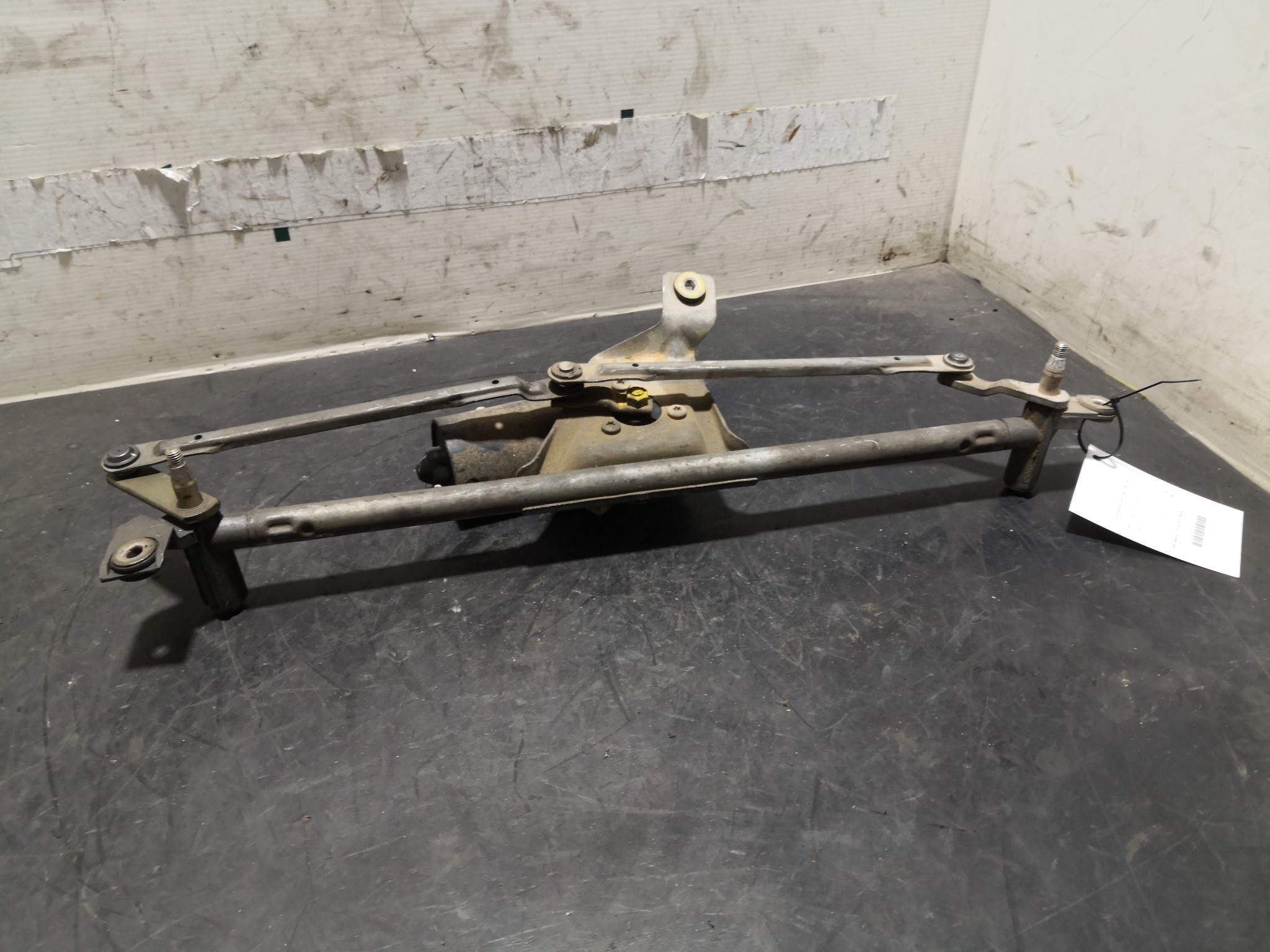 Motor Limpa Vidros Frente VOLKSWAGEN POLO (6N1) | 94 - 99 Imagem-1