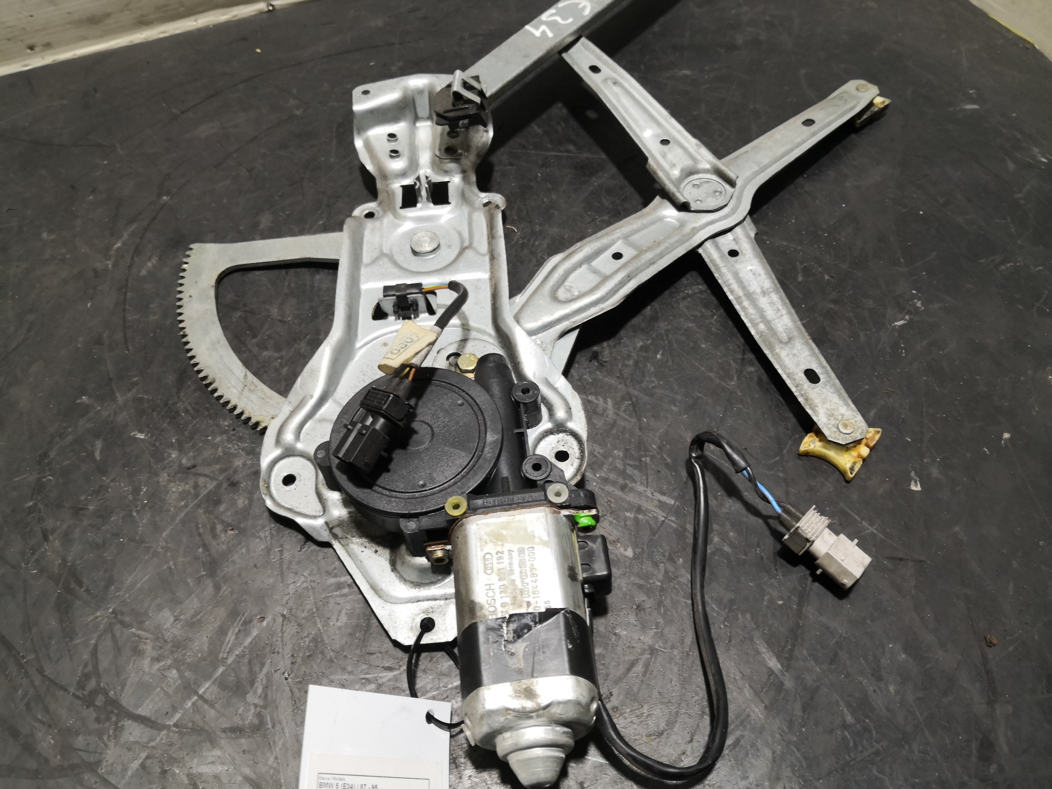 Elevador Frente Dto Electrico BMW 5 (E34) | 87 - 95 Imagem-2