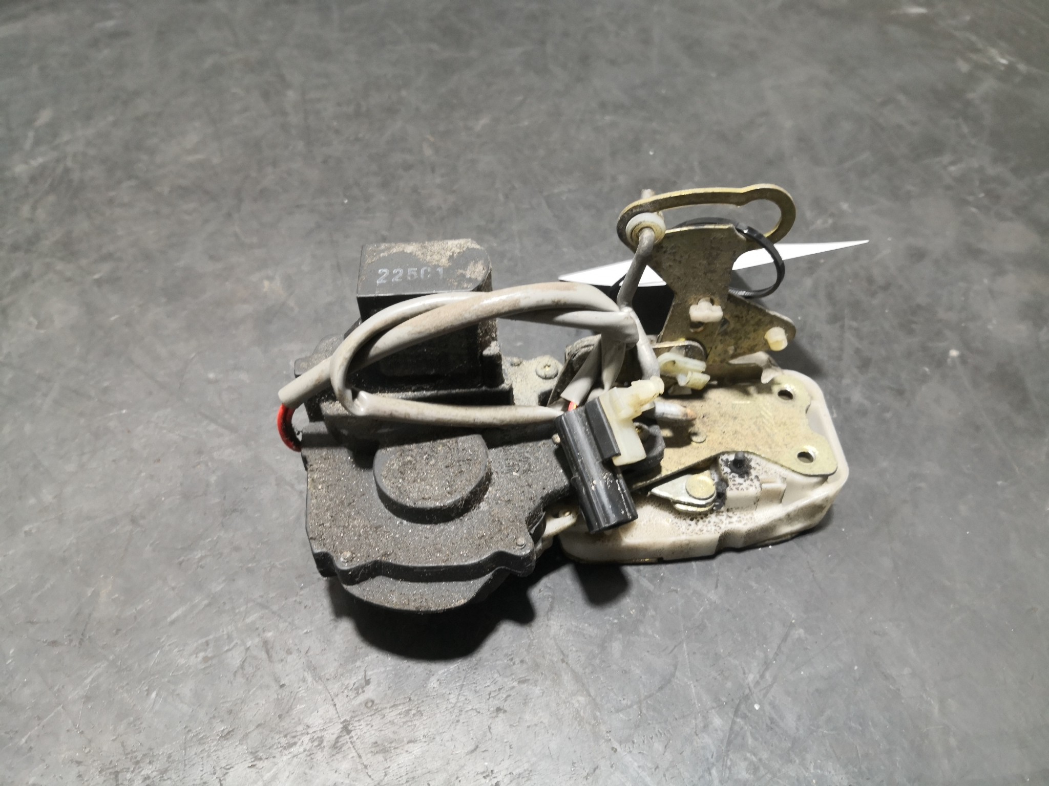 Fecho da Porta Trás Esq ROVER 25 Hatchback (RF) | 99 - 06 Imagem-1