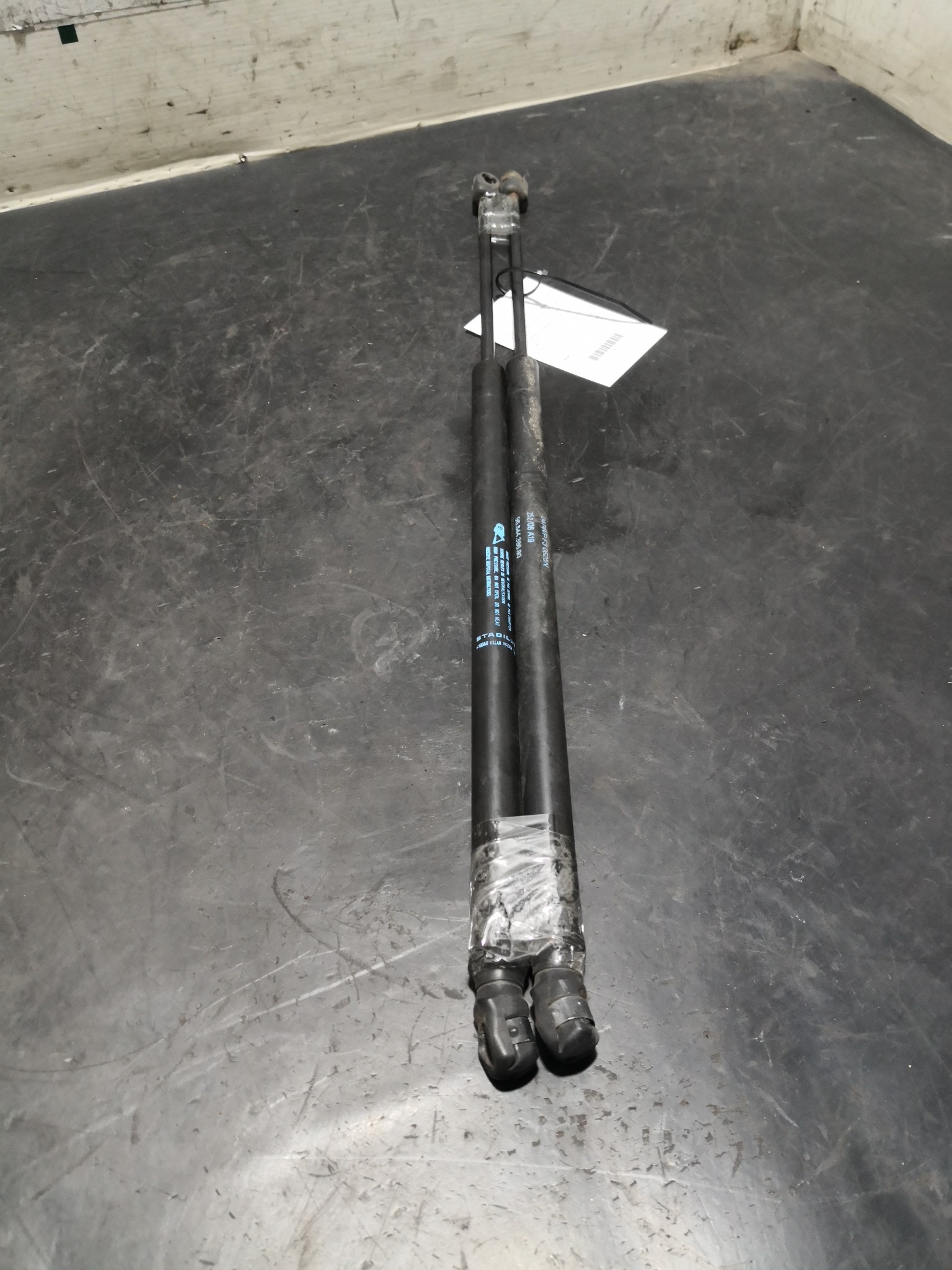 Amortecedores de Mala CITROEN C4 Grand Picasso I (UA_) | 06 - 13 Imagem-2