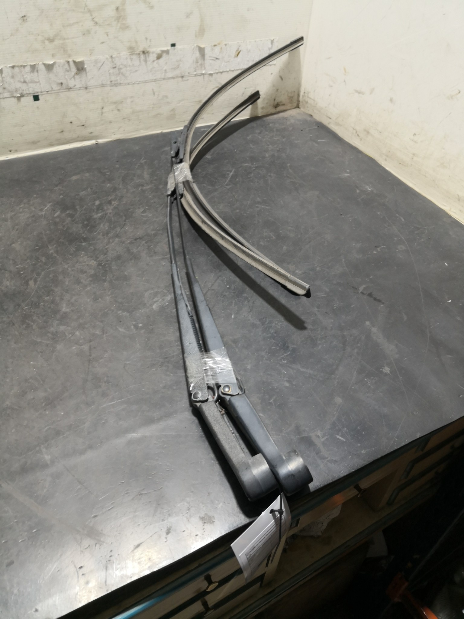 Hastes Limpa Vidros da Frente CITROEN C4 Grand Picasso I (UA_) | 06 - 13 Imagem-1