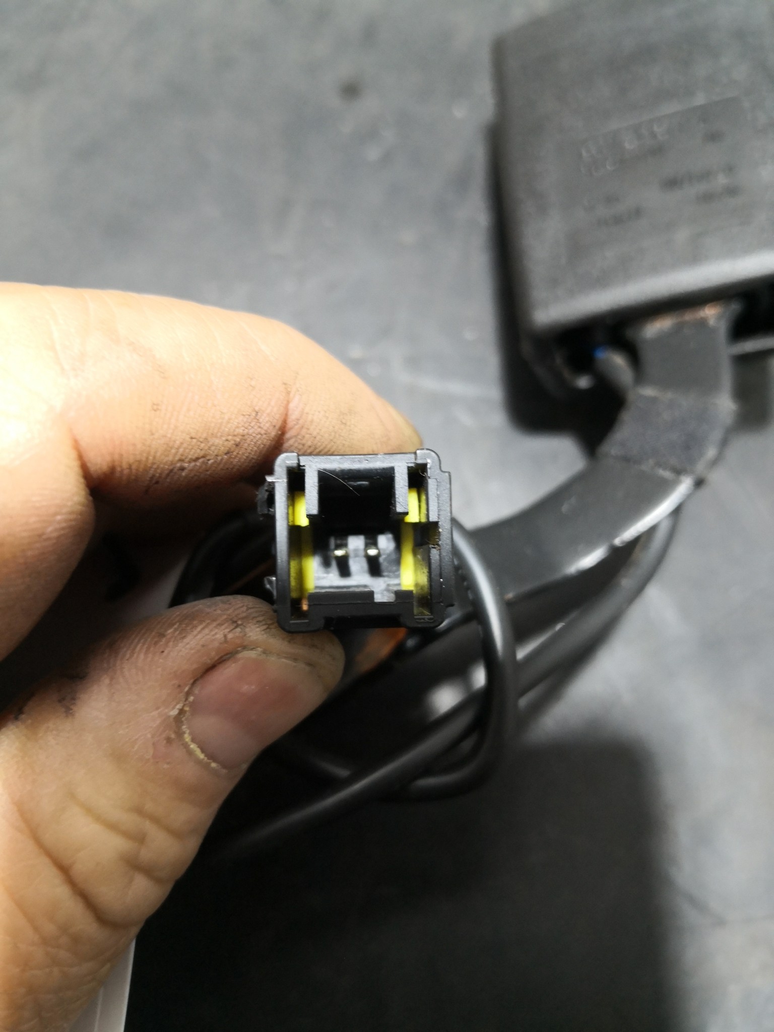 Engate Cinto Trás Dto CITROEN C4 Grand Picasso I (UA_) | 06 - 13 Imagem-1